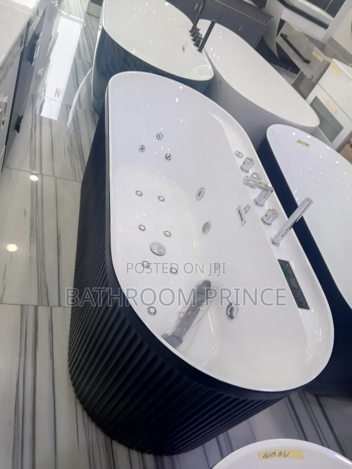 Acrylic Jacuzzi