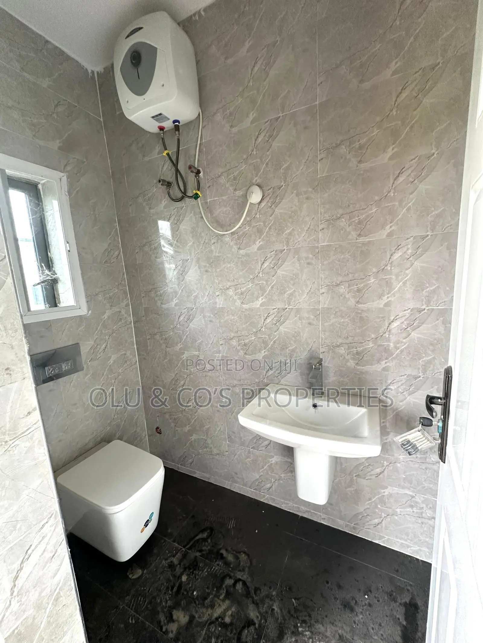 Furnished 2bdrm Block of Flats in Katampe Extension for rent