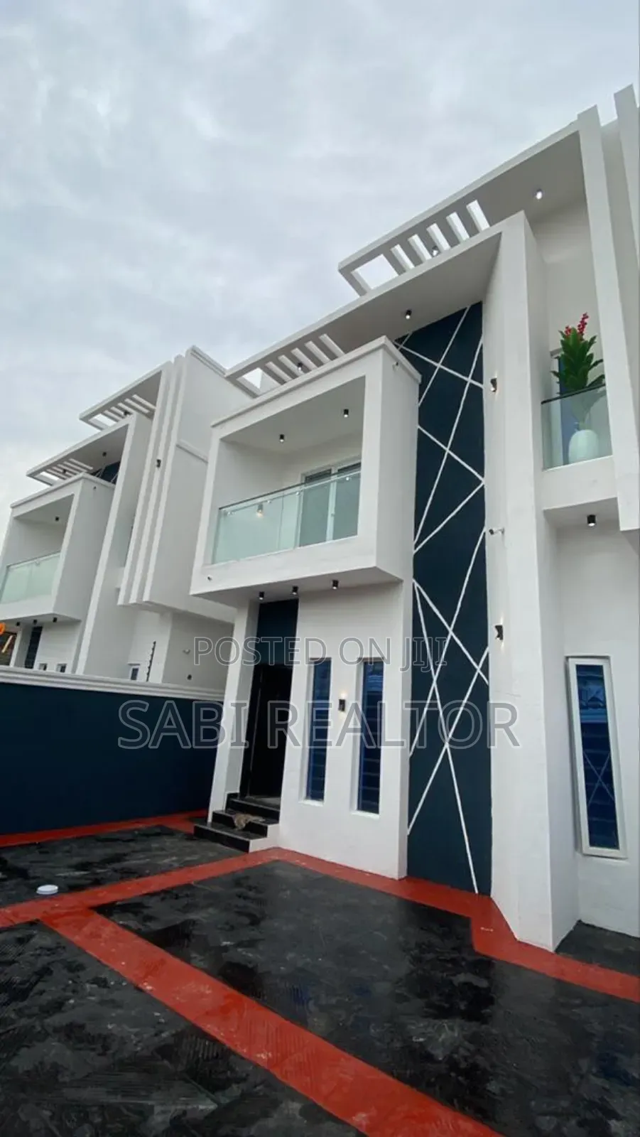 Furnished 7bdrm Duplex in Amazing Grace, New Oko Oba for sale