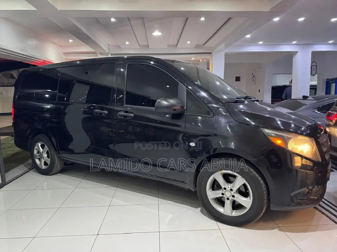 Mercedes-Benz Metris 2.0 FWD 2018 Black
