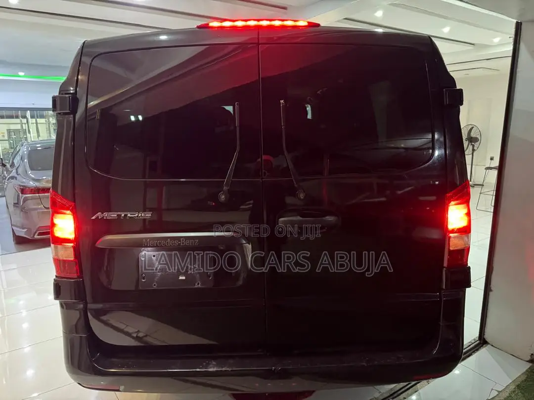 Mercedes-Benz Metris 2.0 FWD 2018 Black