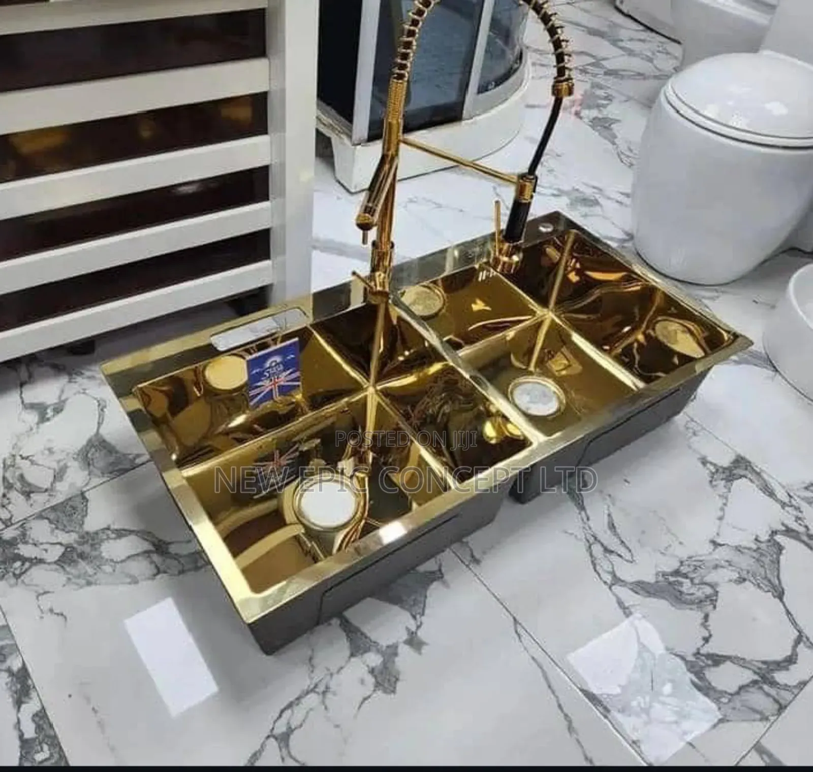 Complete Accessories With Tap And Gold Kitchen Sink