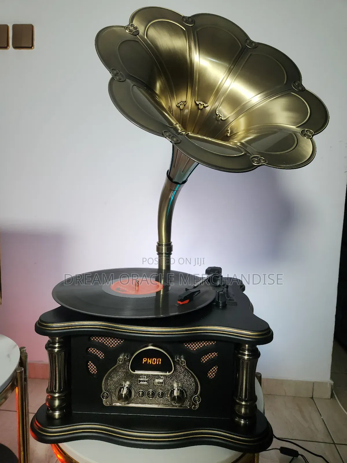 European Retro Gramophone