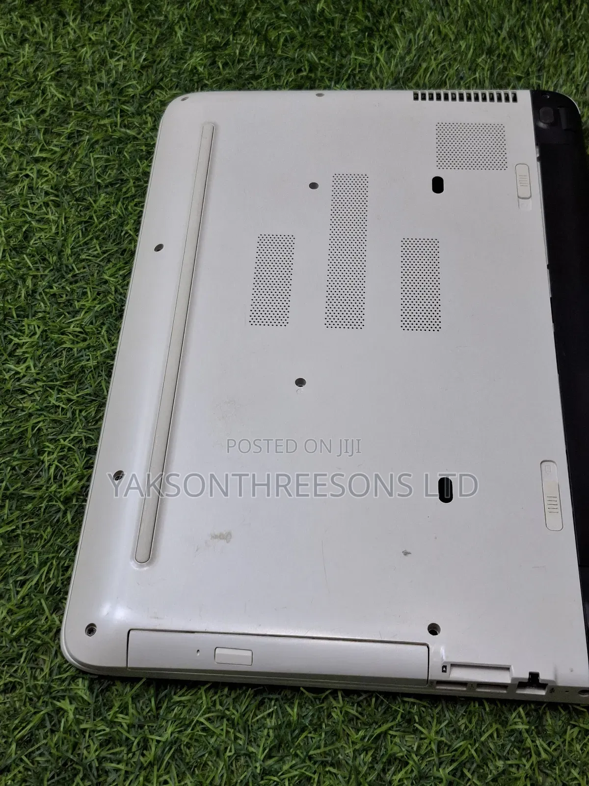 Laptop HP Pavilion 15-Eh0050wm 8GB Intel Core I7 HDD 1T