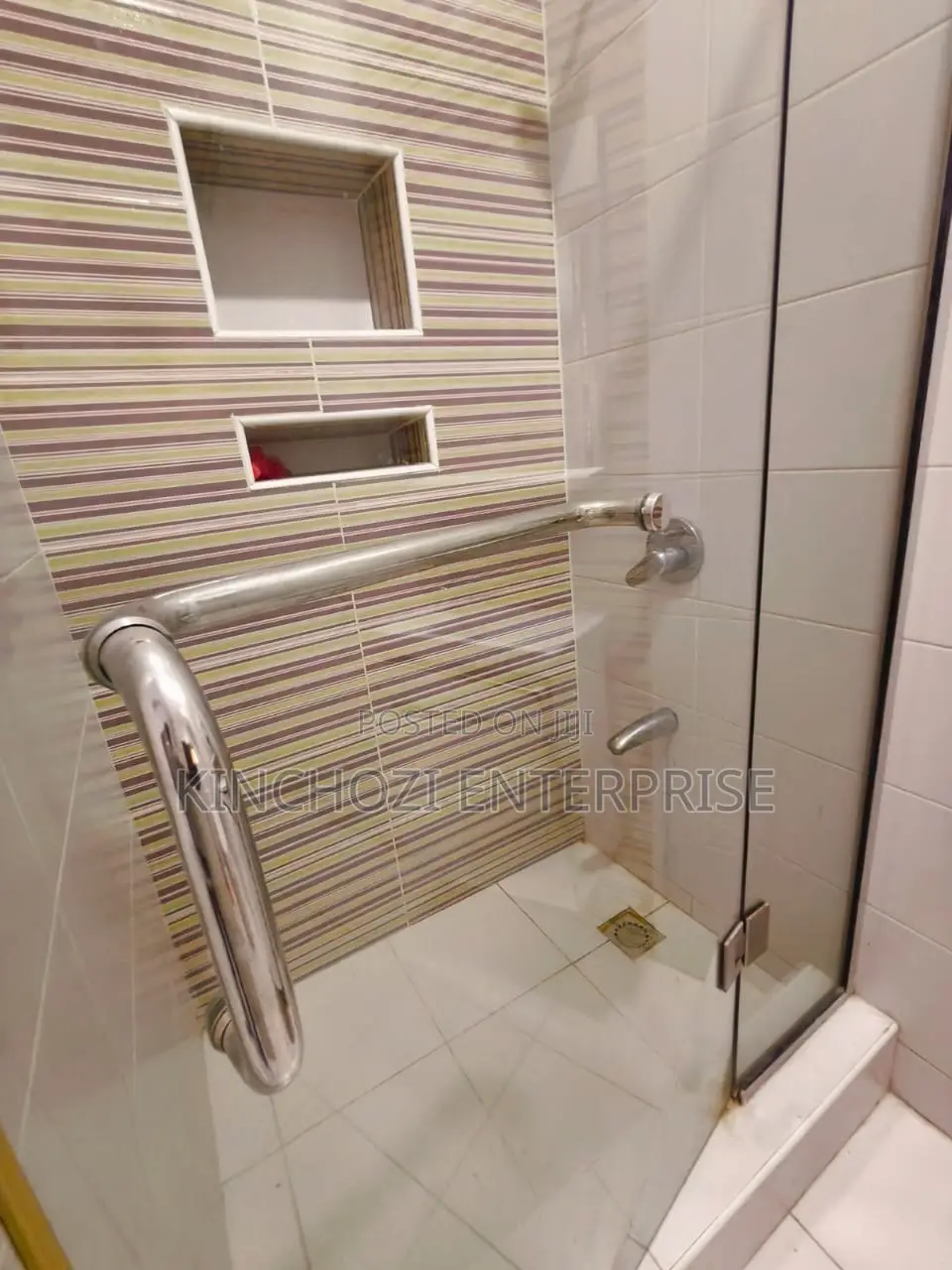 3bdrm Apartment in Lekki Enclave Road for rent