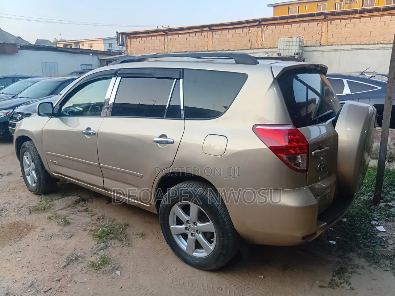 Toyota RAV4 2006 Gold