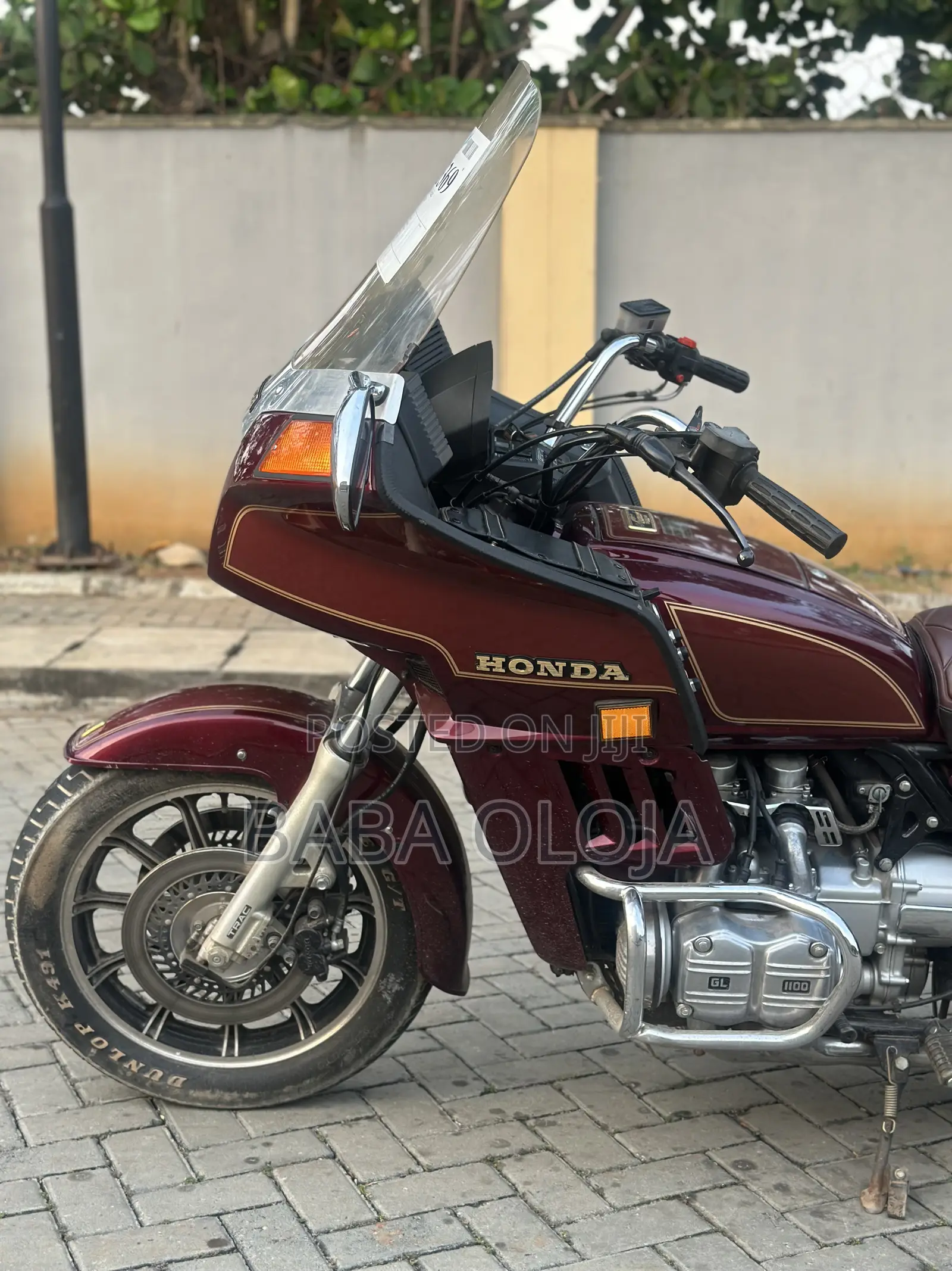 Honda Gold Wing 1983 Gold