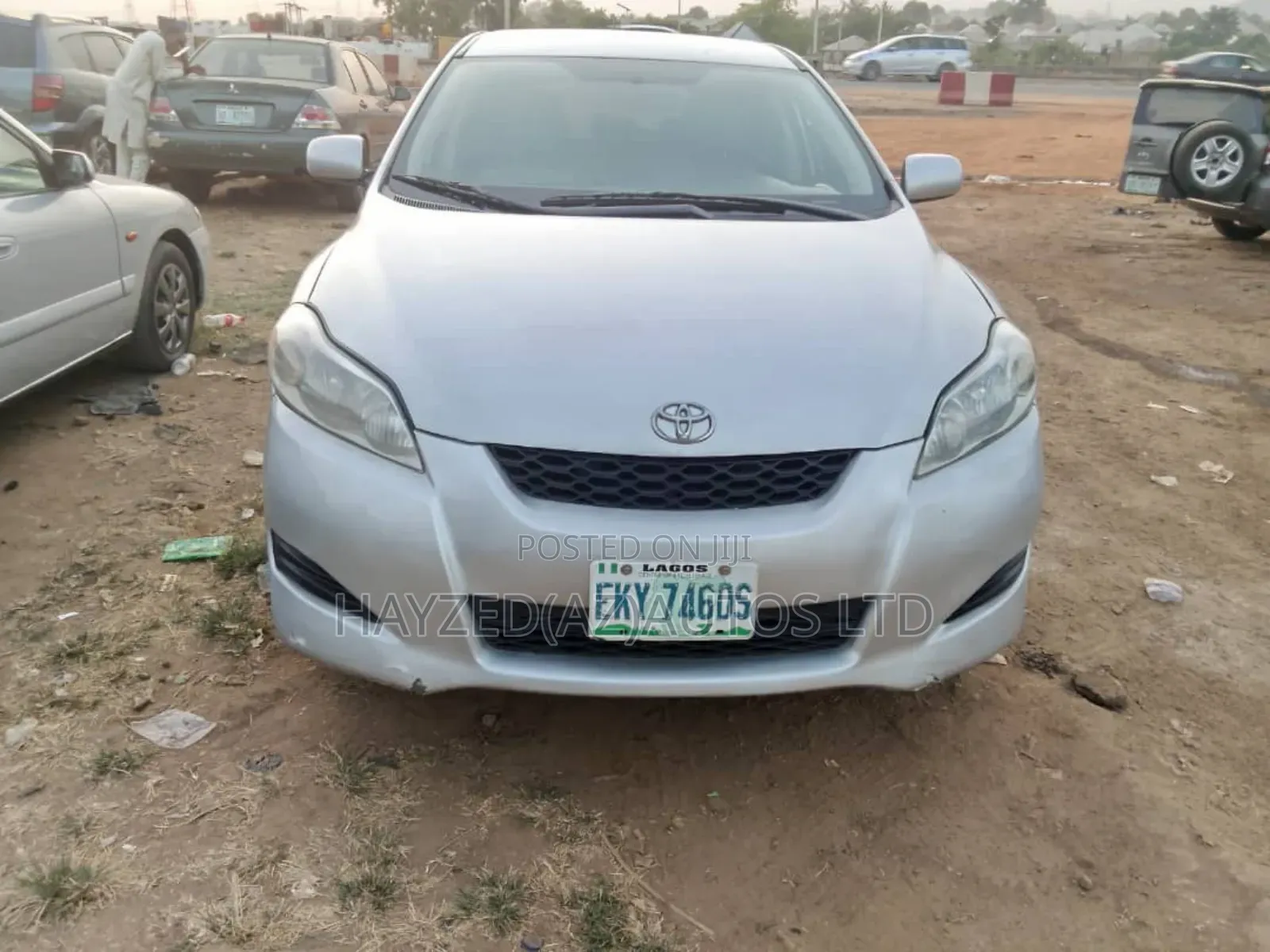 Toyota Matrix XRS Hatchback FWD (2.4L 4cyl 5A) 2010 Silver