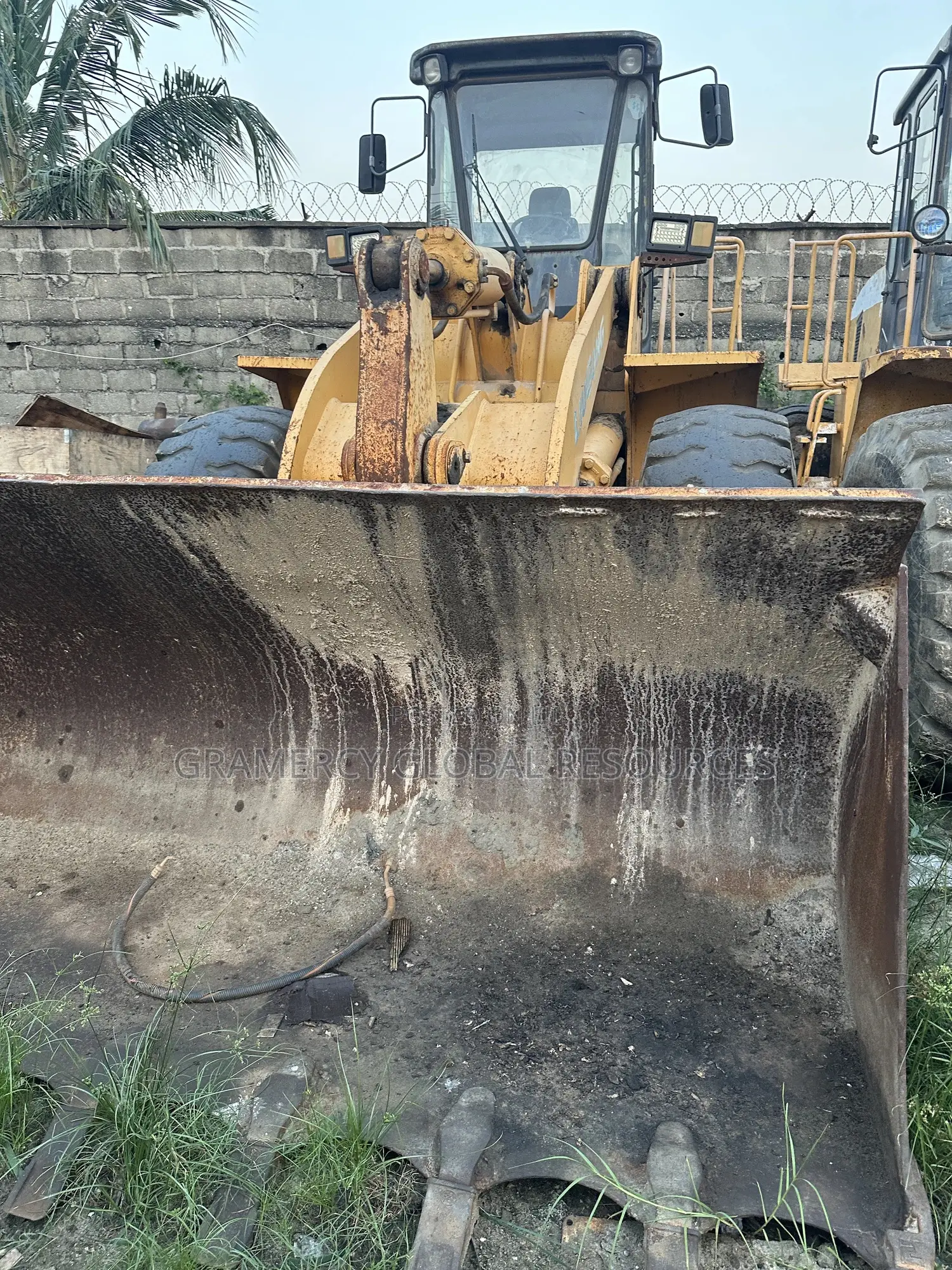 Foreign Used Liugong 5tons Wheel Loader/Payloader for Sell