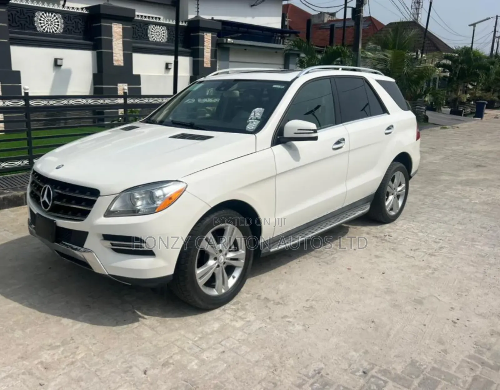 Mercedes-Benz M Class ML350 4MATIC 4dr SUV AWD (3.5L 6cyl 7A) 2014