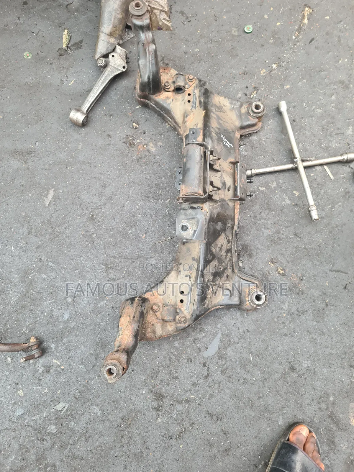 Beam Nissan Primera 2.0 2005
