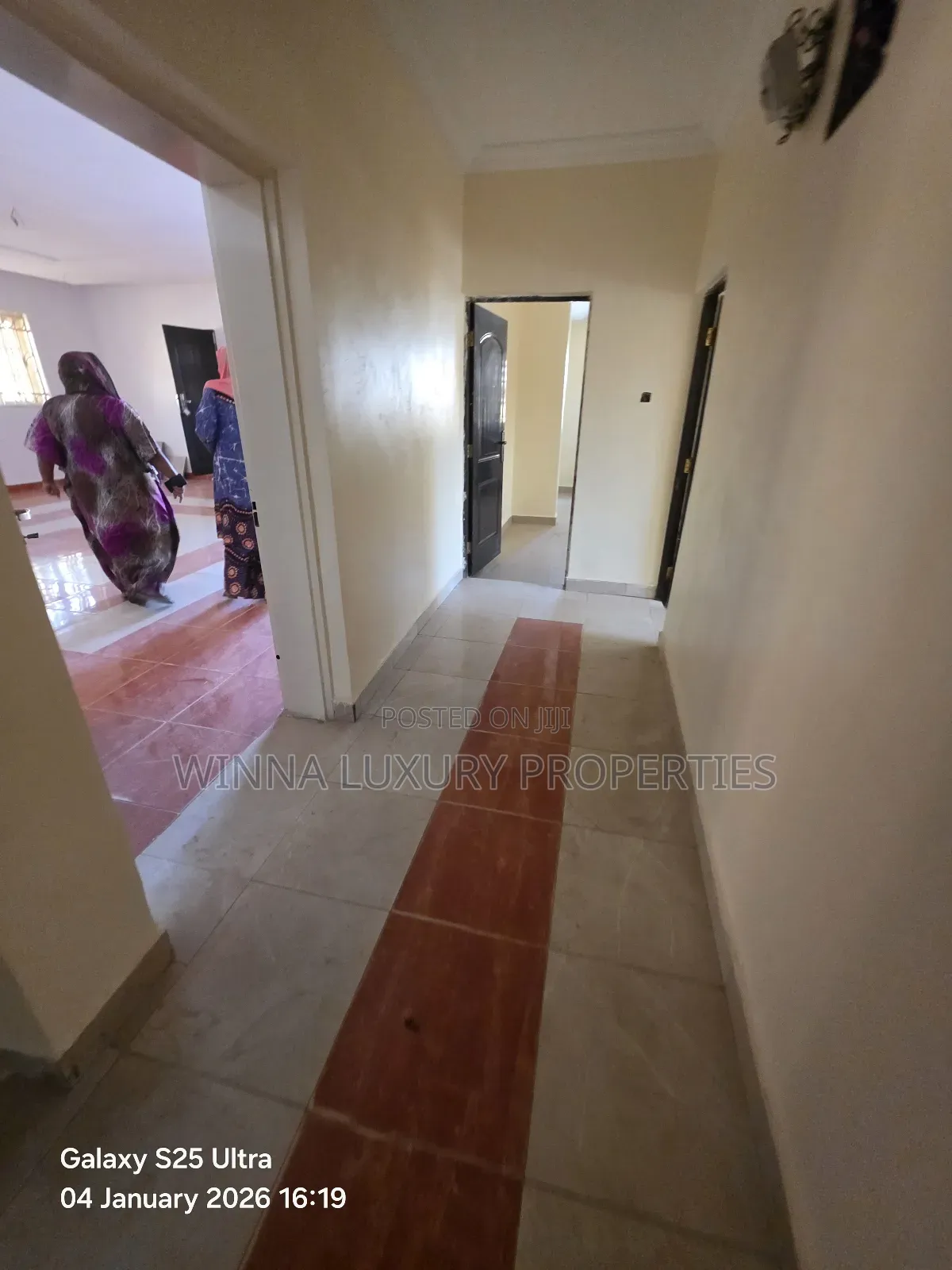 3bdrm Bungalow in Along Voice Of, Lugbe District for sale