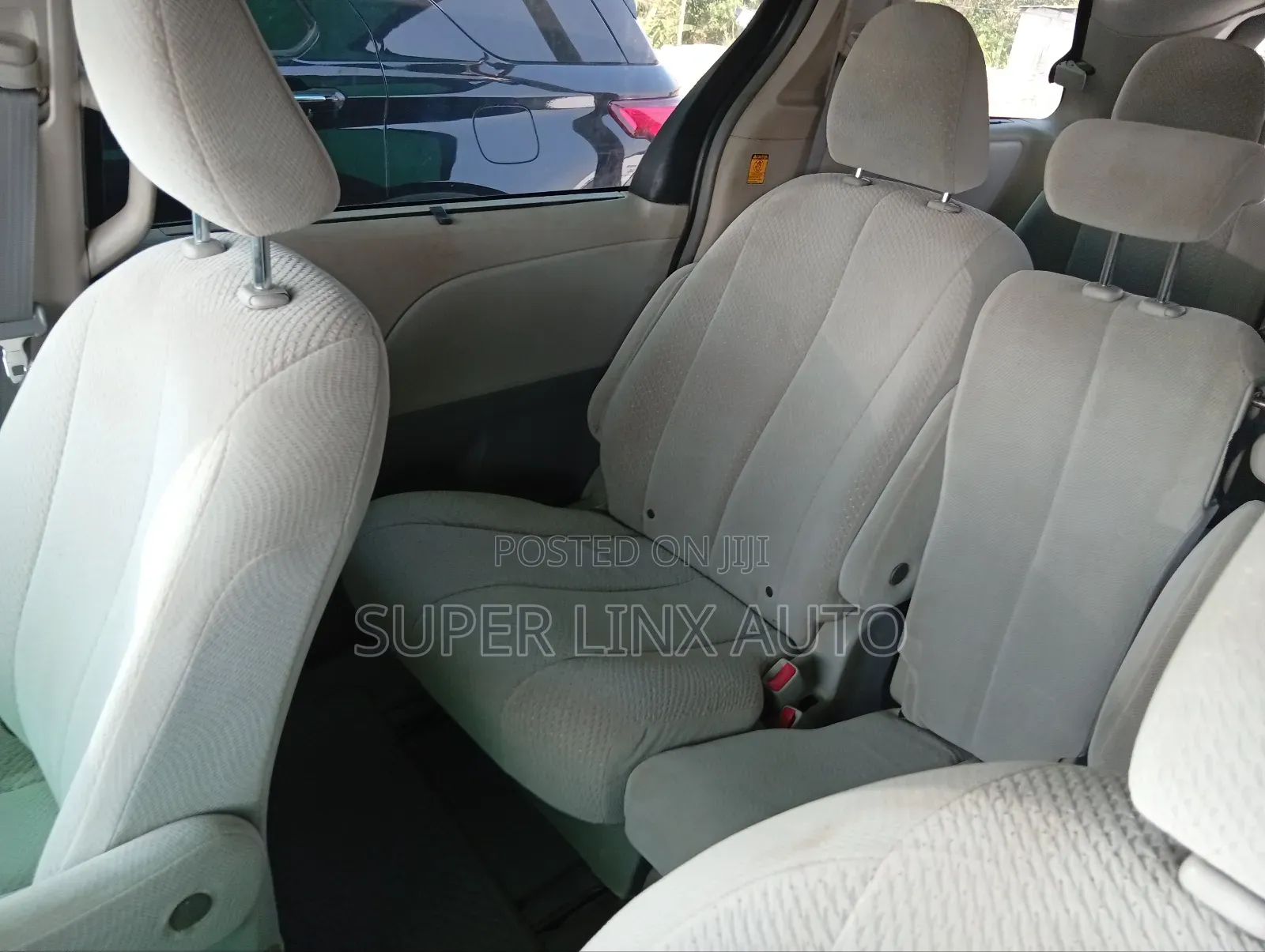 Toyota Sienna 2011 Blue