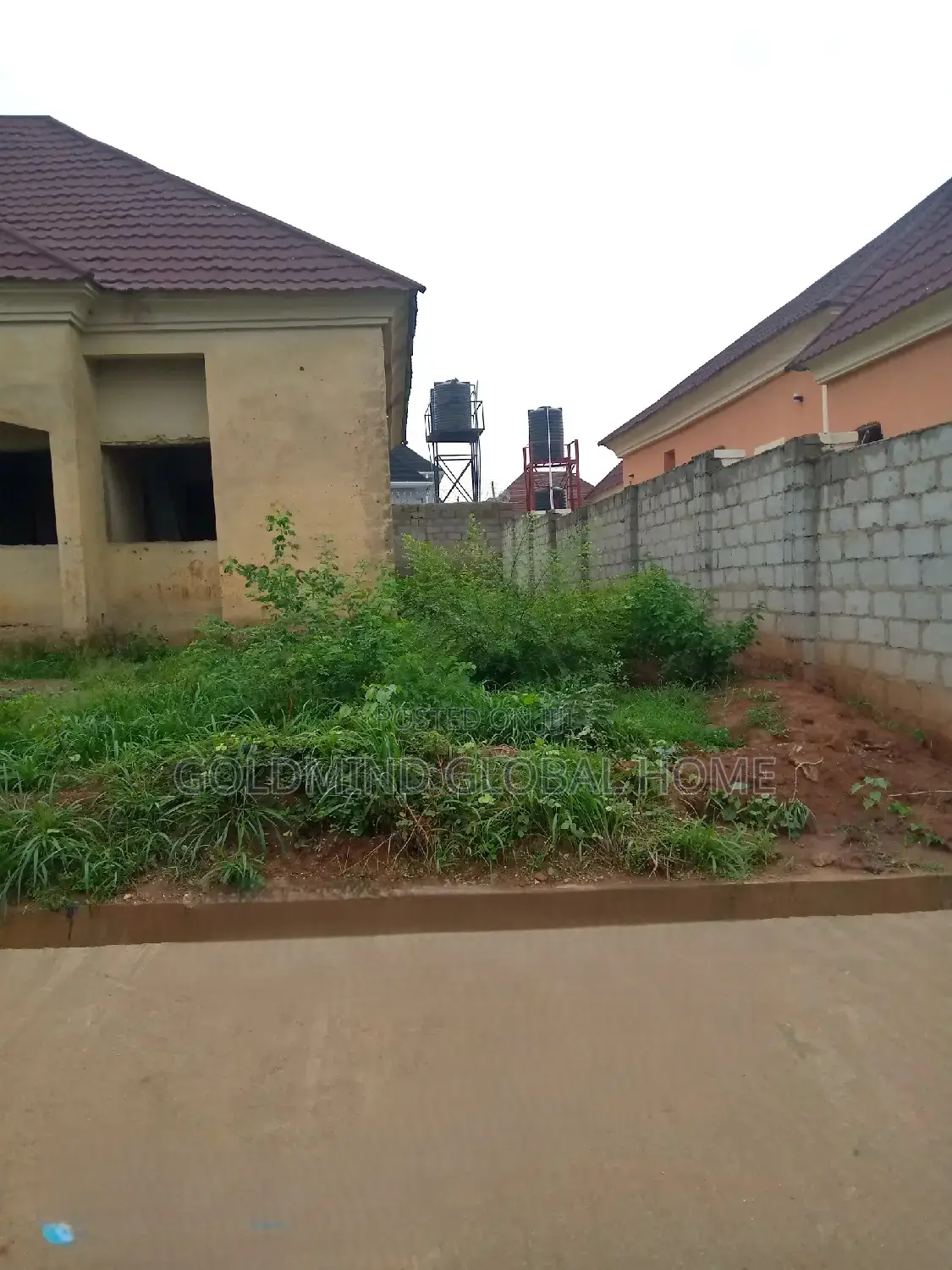 3bdrm Bungalow in Gwarinpa, Life Camp for sale