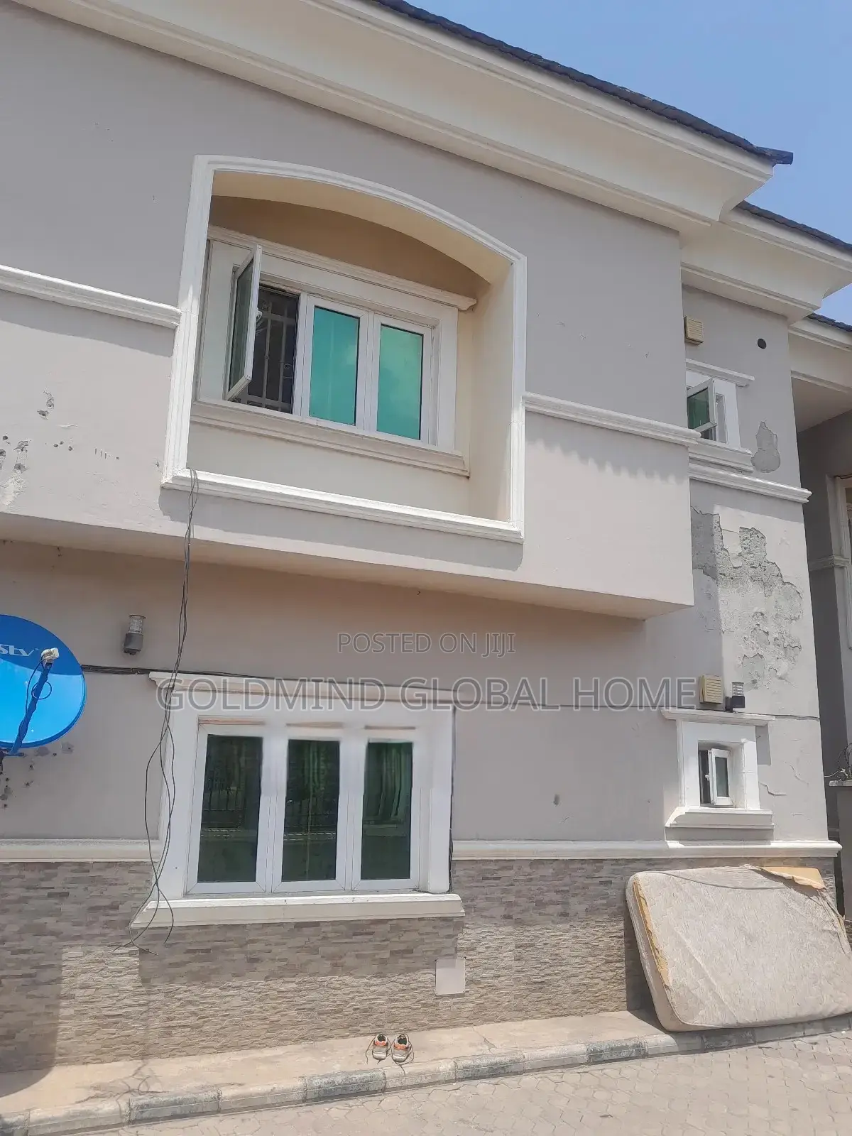 3bdrm Duplex in Gwarinpa, Life Camp for sale