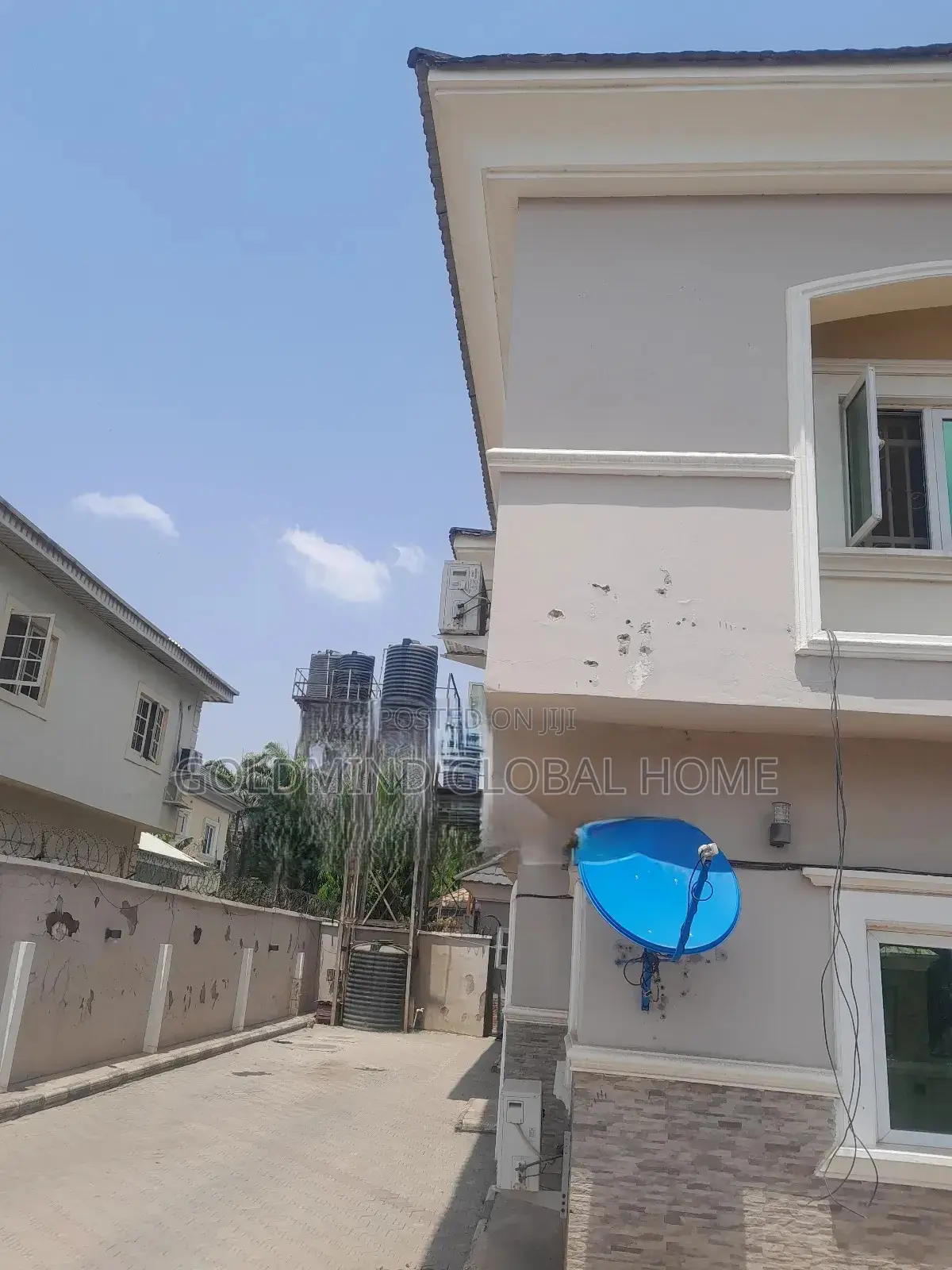 3bdrm Duplex in Gwarinpa, Life Camp for sale