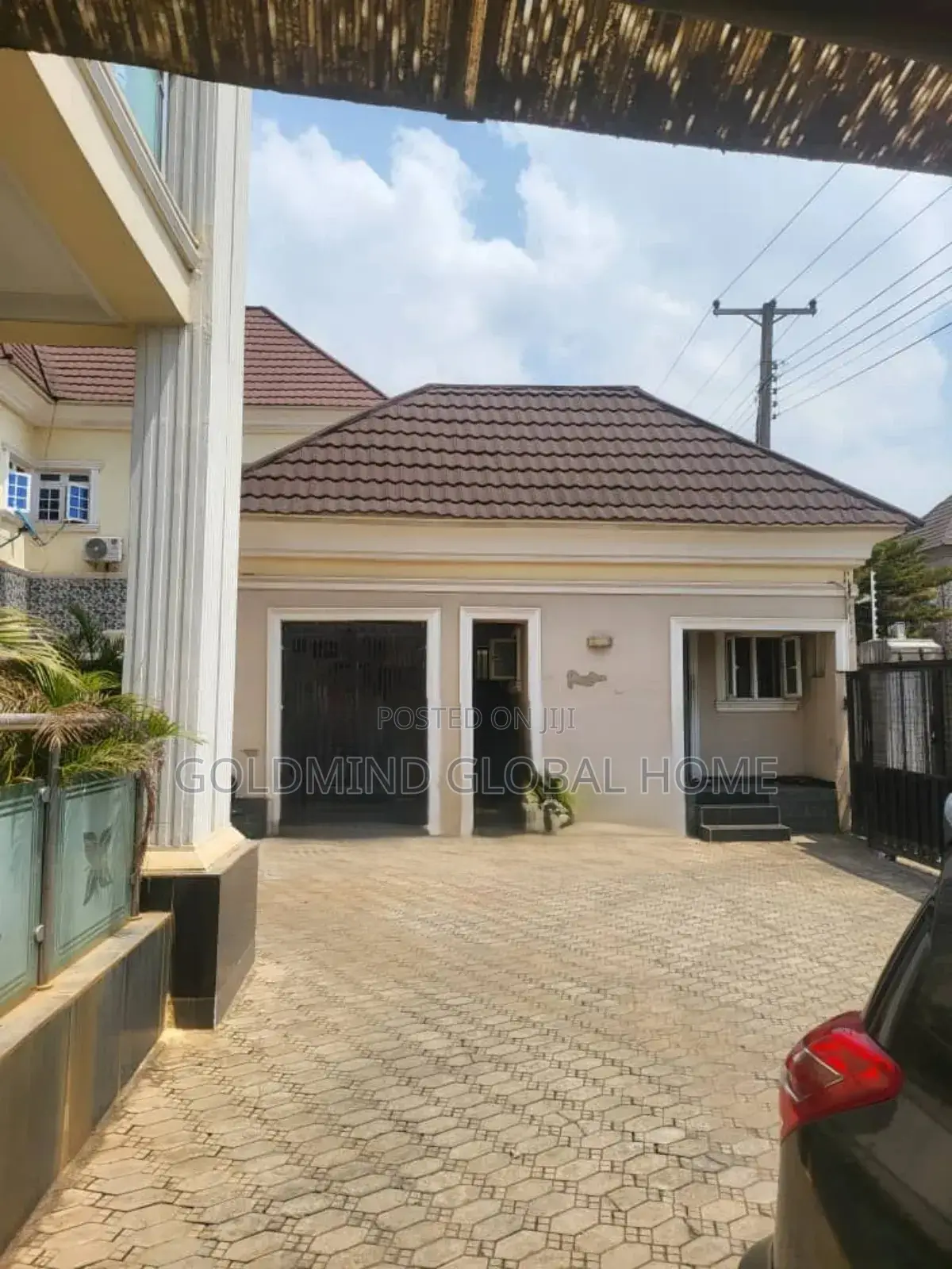 5bdrm Duplex in Gwarinpa, Life Camp for sale