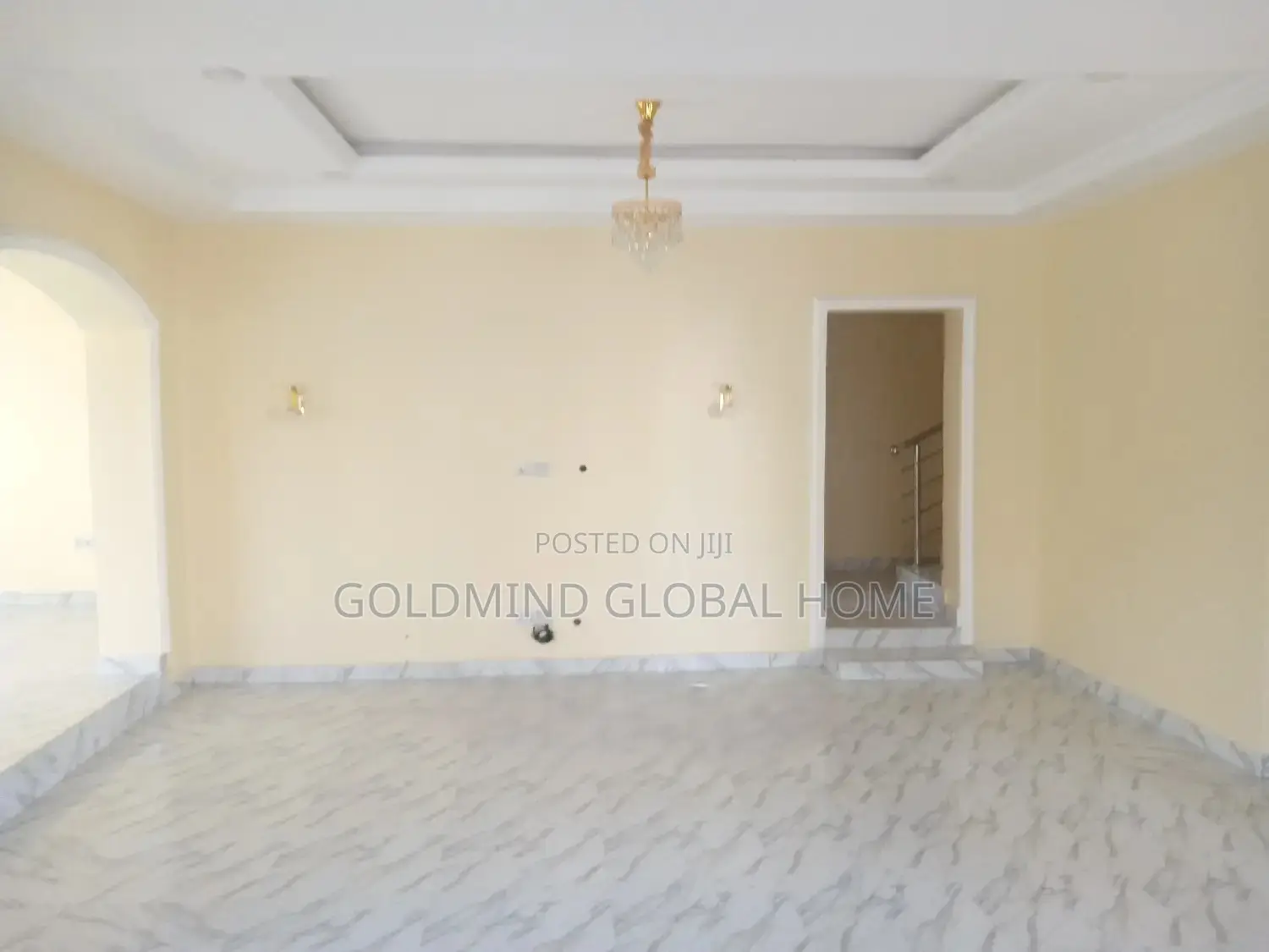 5bdrm Duplex in Gwarinpa, Life Camp for sale