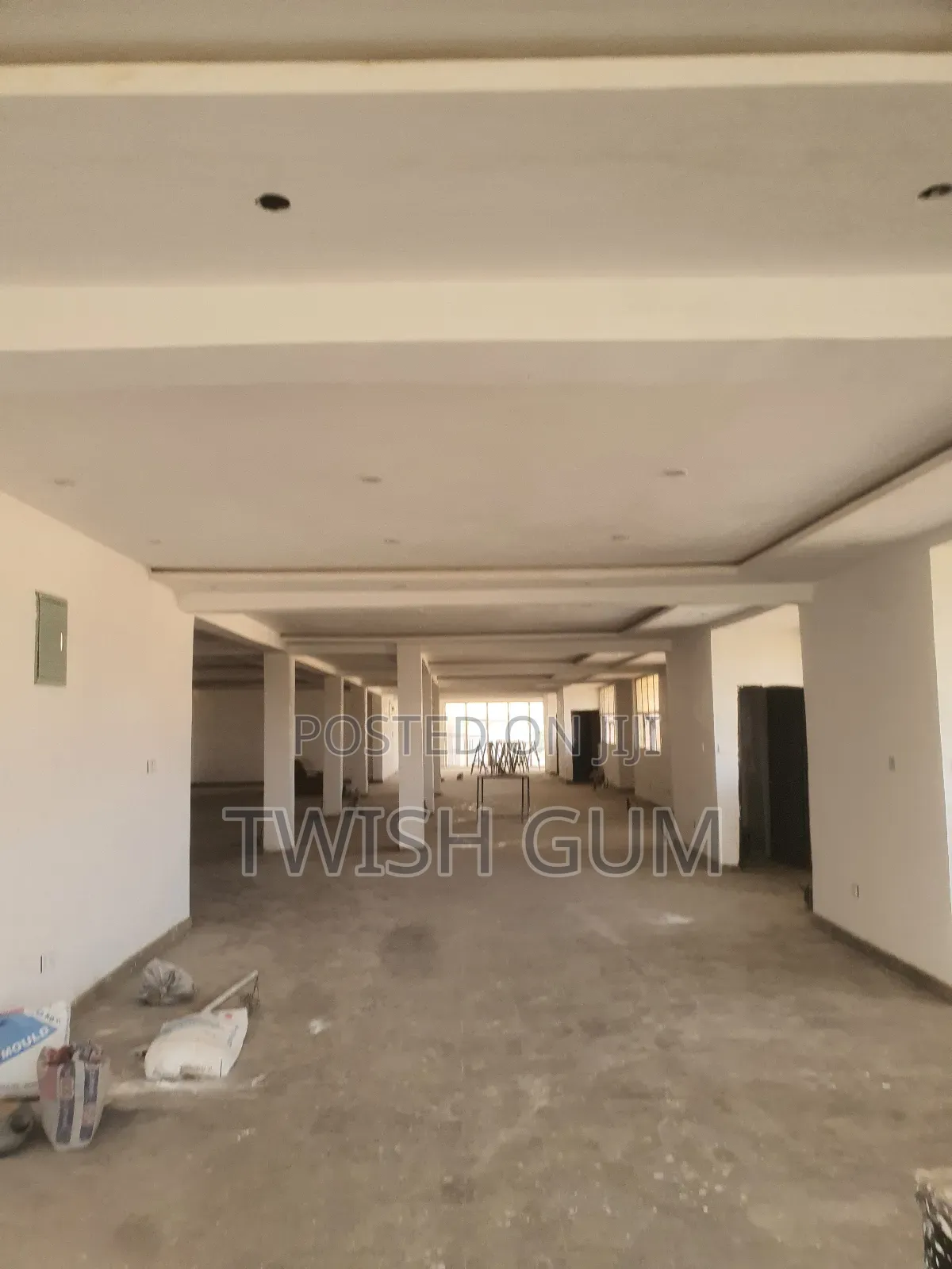 To Let=Office Space (350sqm) Old CBN