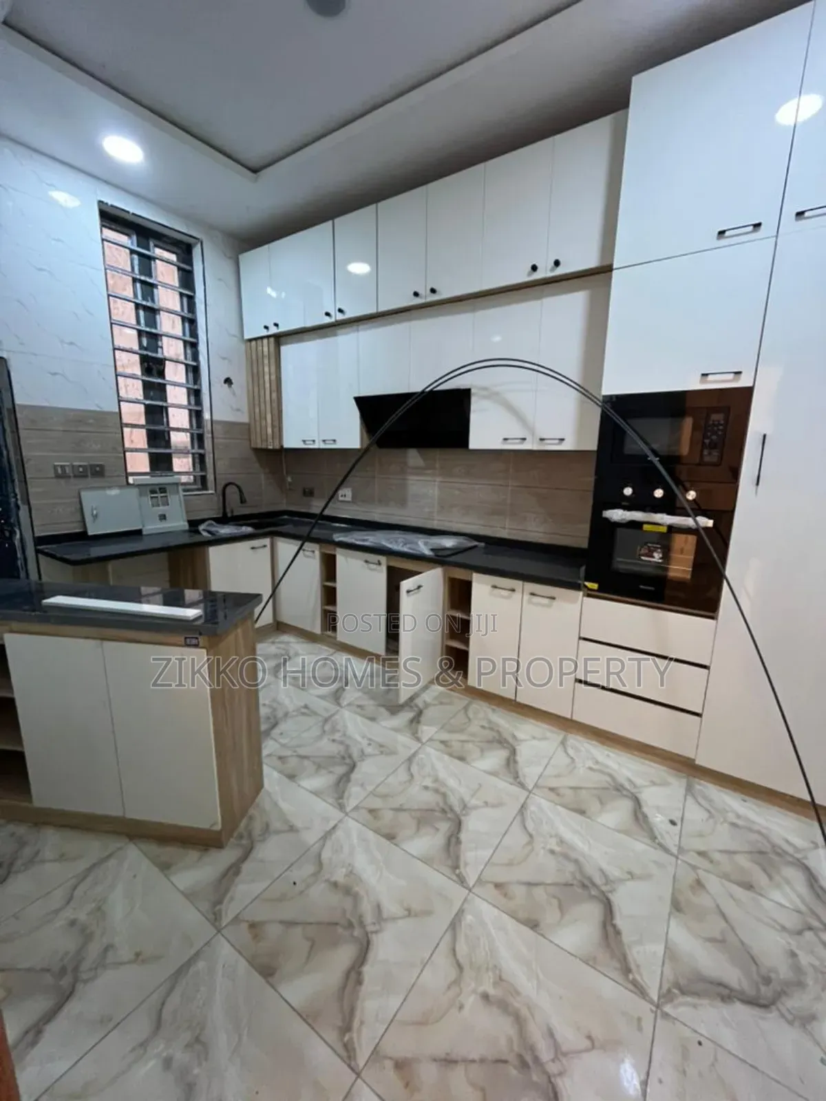 3bdrm Townhouse/Terrace in Ajah, Lekki for sale