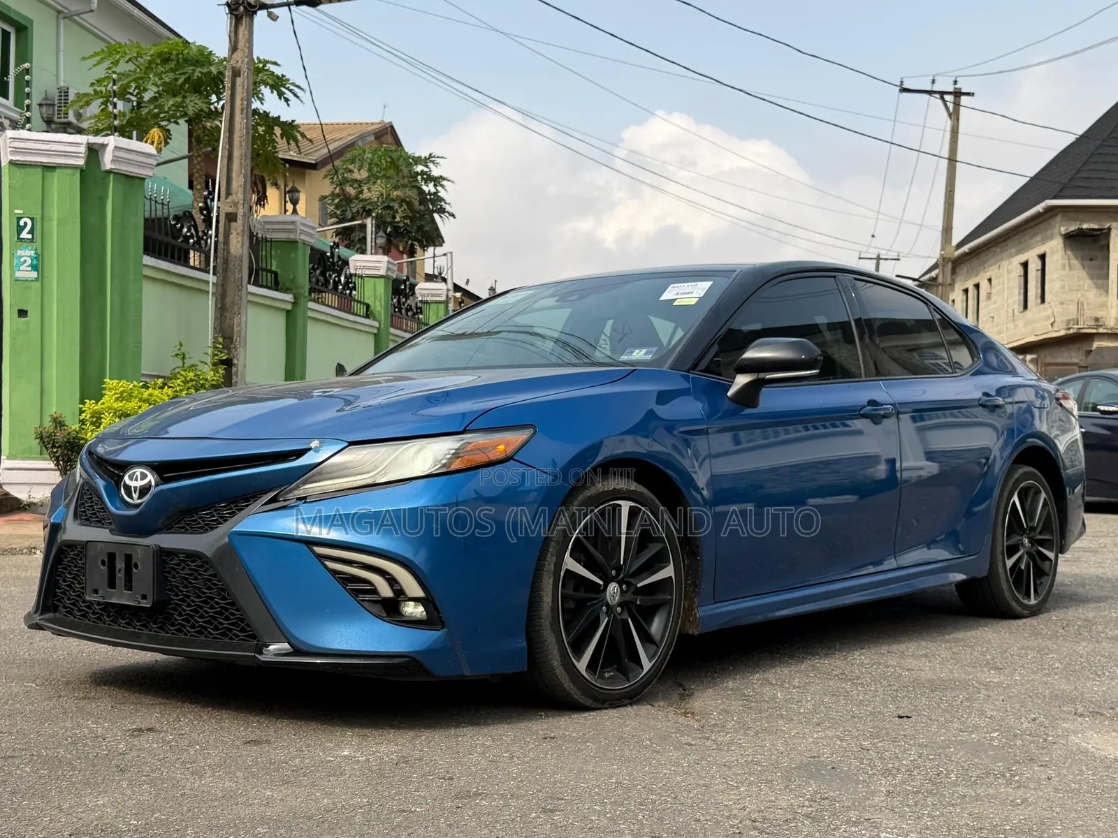 Toyota Camry XSE (2.5L 4cyl 8A) 2019 Blue