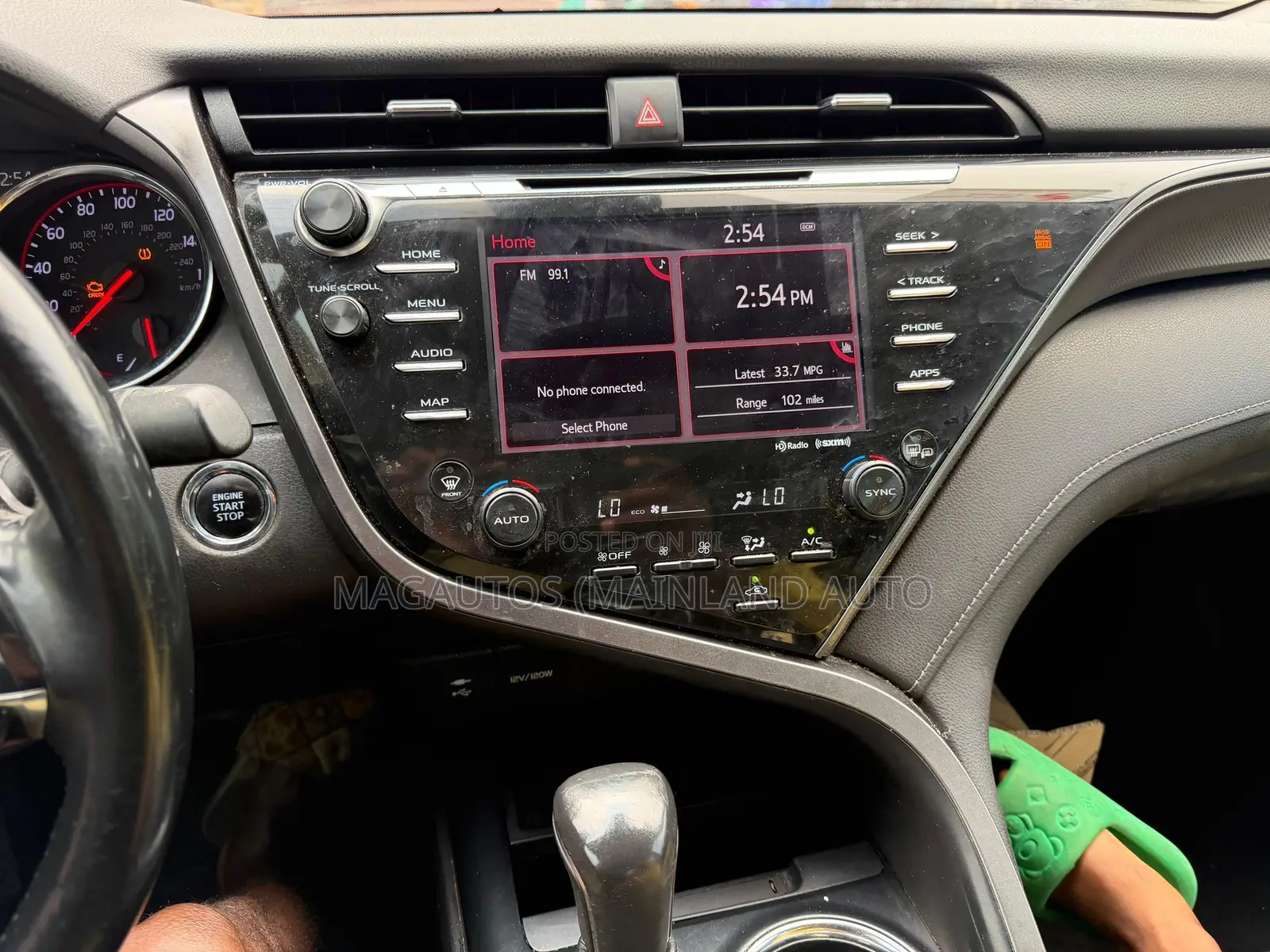 Toyota Camry XSE (2.5L 4cyl 8A) 2019 Blue