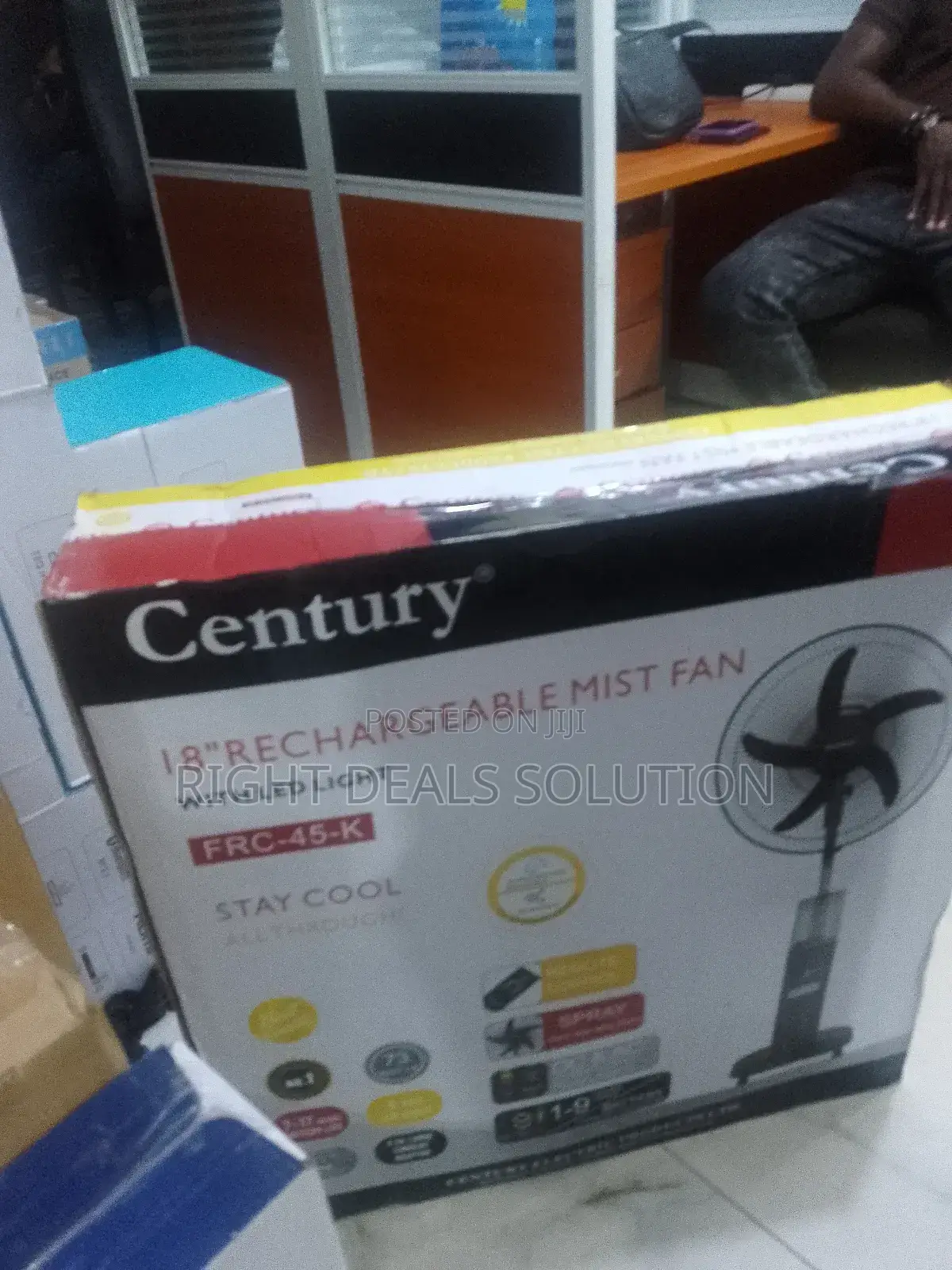 Century FRC-45 18-Inch Standing Mist Fan – Rechargeable Portable