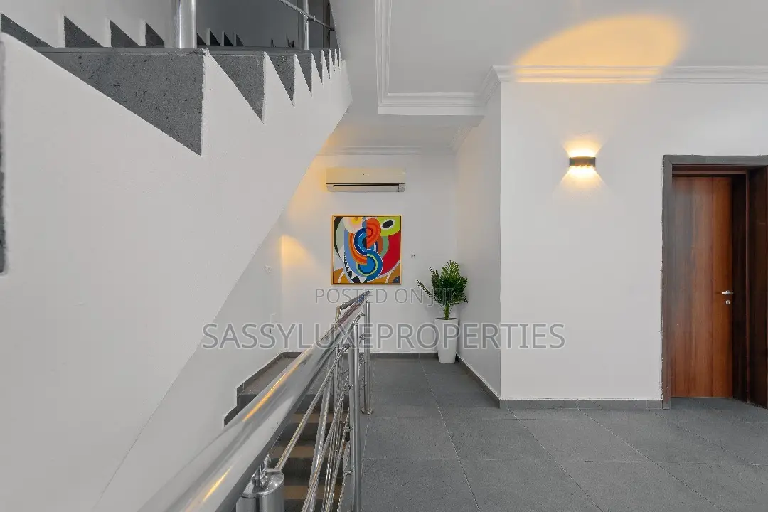 A Luxury Fully Finished 3 Bedroom Terrace Duplex