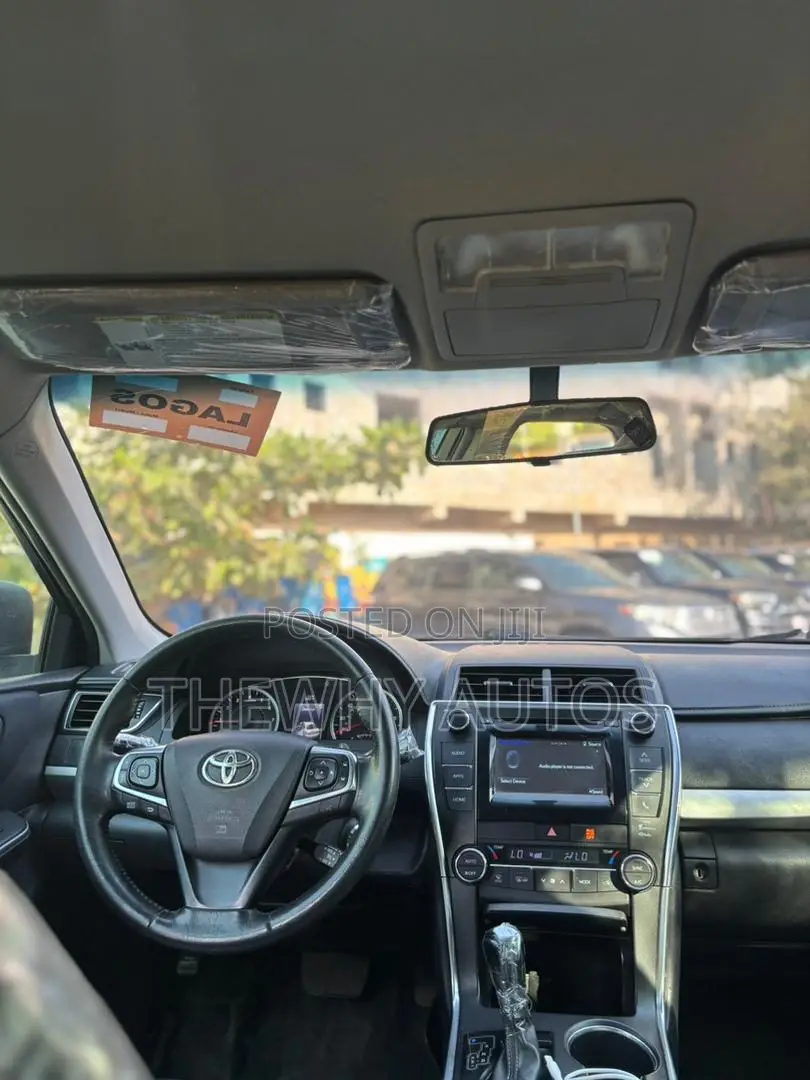 Toyota Camry SE 4dr Sedan (2.5L 4cyl 6A) 2015 Blue