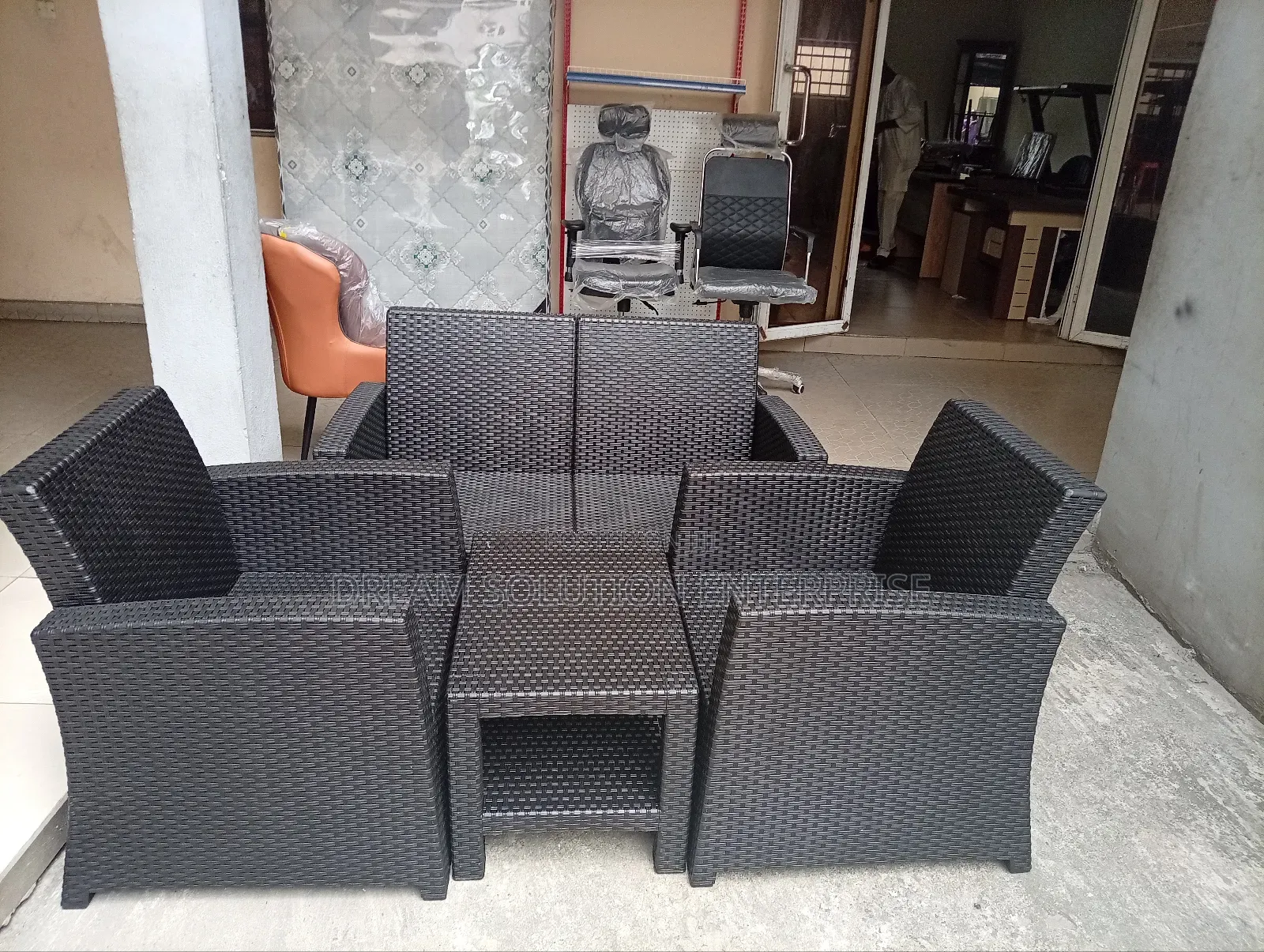 Standard Rattan Outdoor Chair With Table