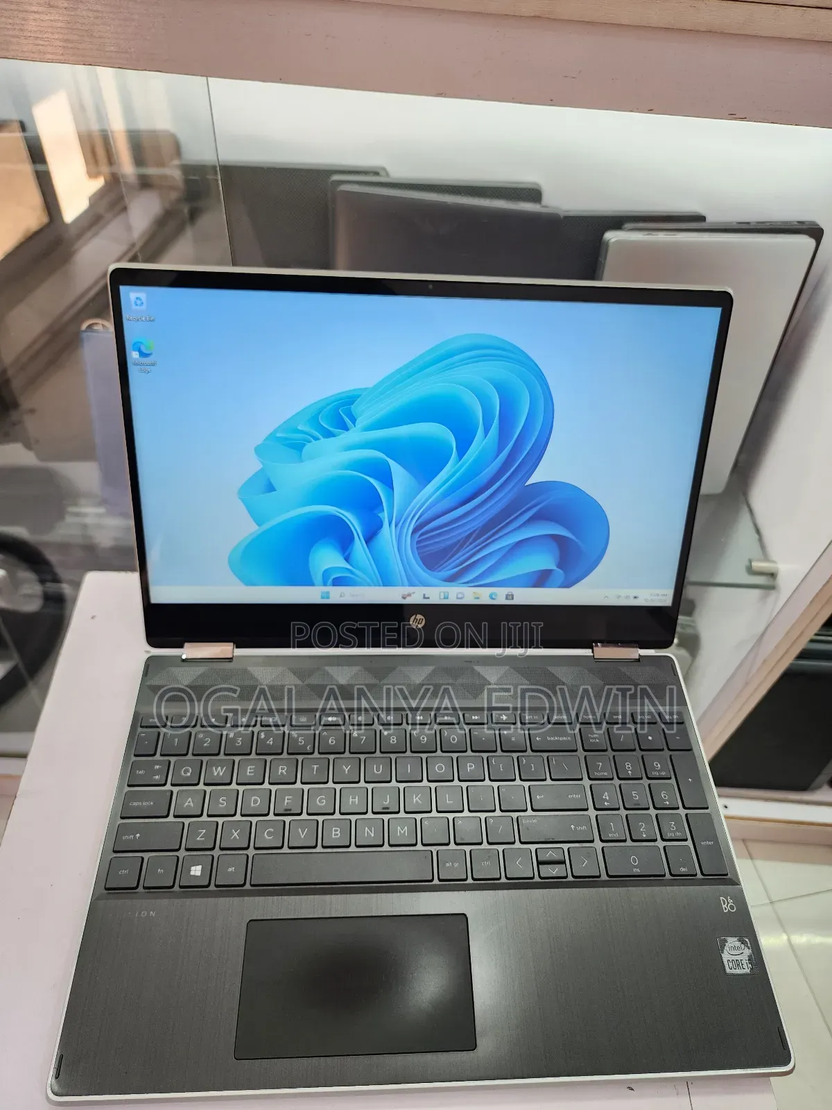 Laptop HP Pavilion 15-Cs3063cl 8GB Intel Core I5 HDD+SSD 1T