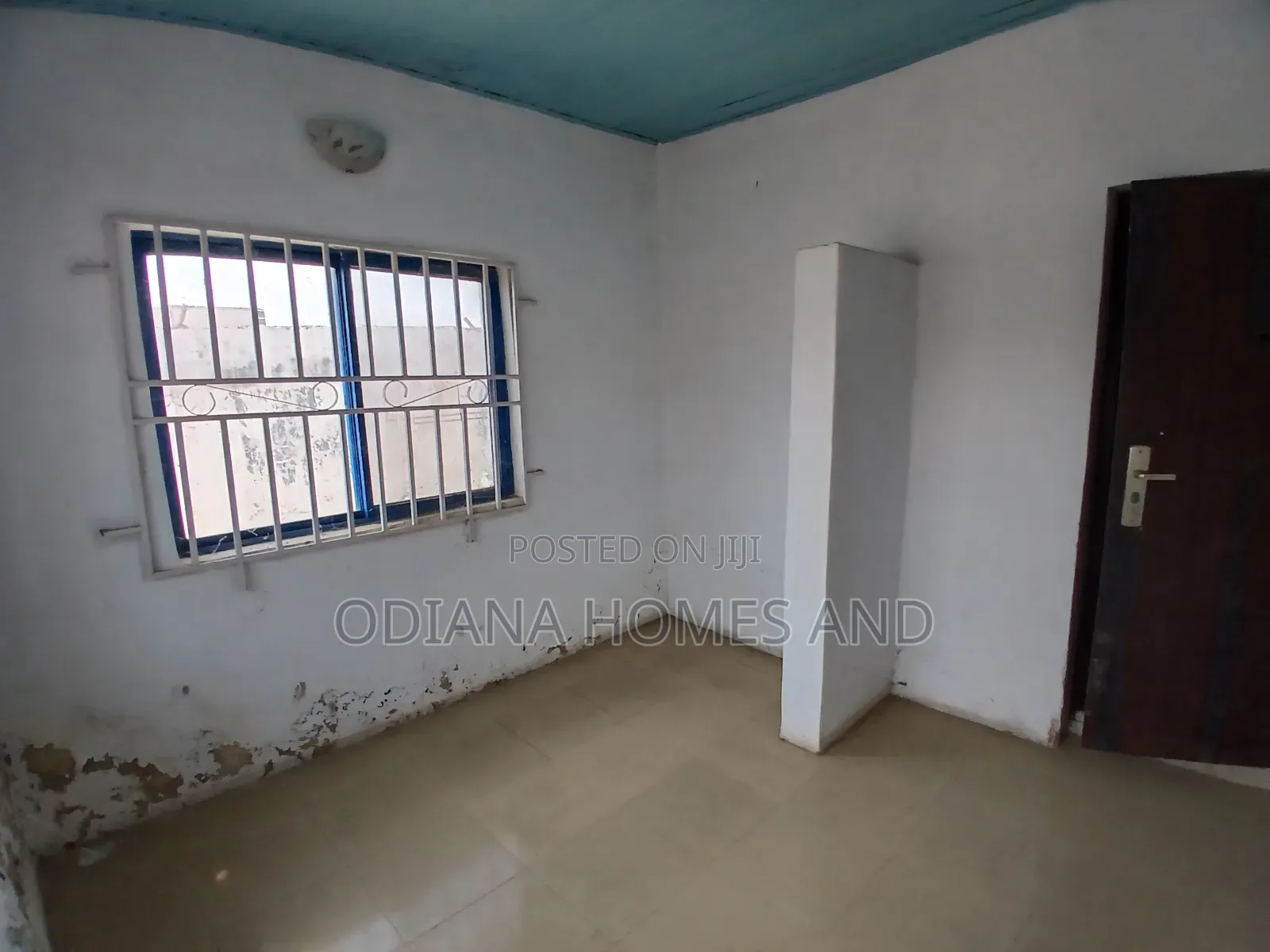 8bdrm Duplex in Ologuneru, Ibadan for sale