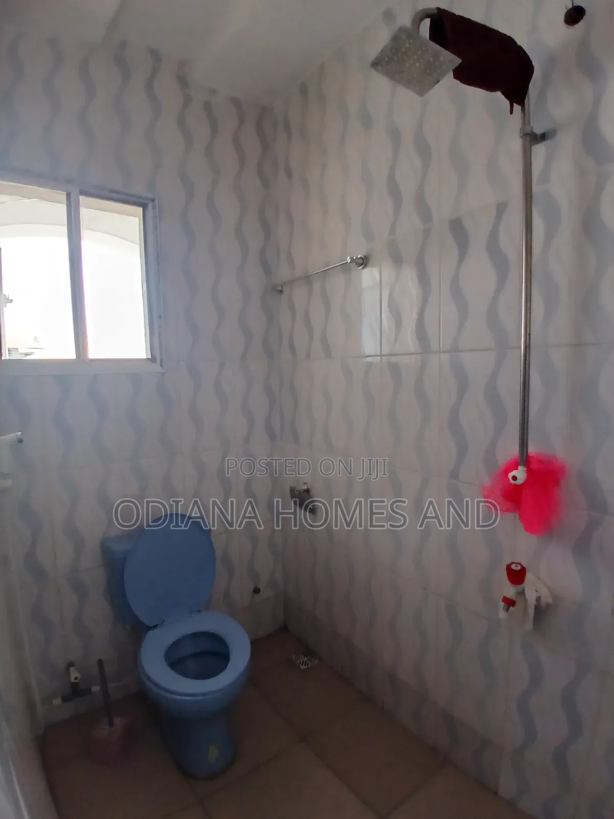 8bdrm Duplex in Ologuneru, Ibadan for sale