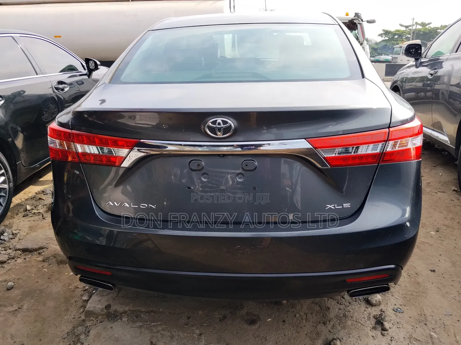 Toyota Avalon XLE Premium Sedan FWD (3.5L 6cyl 6A) 2013 Gray
