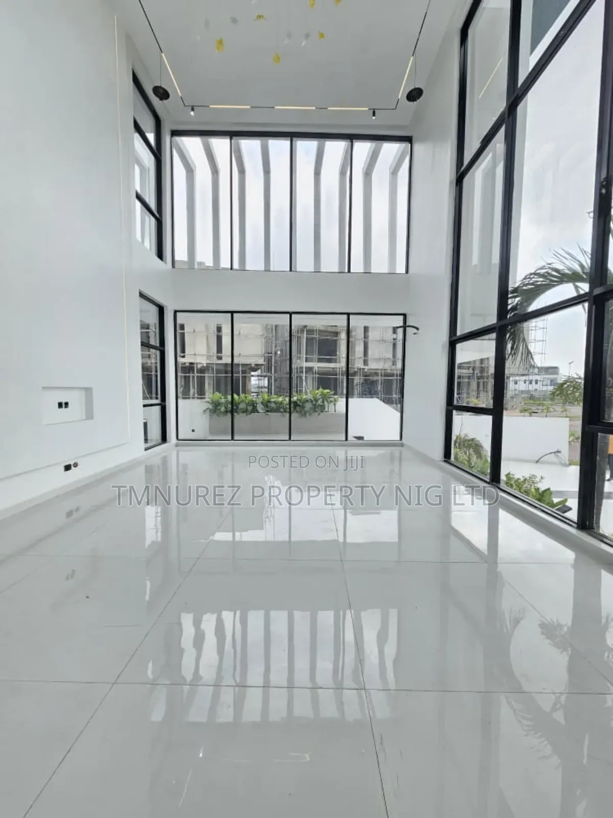 5bdrm Duplex in Osapa London for sale