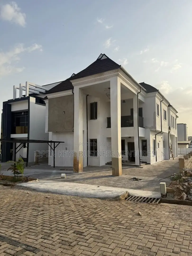 Furnished 4bdrm Duplex in Engr. Lere Adigun, Basorun for sale