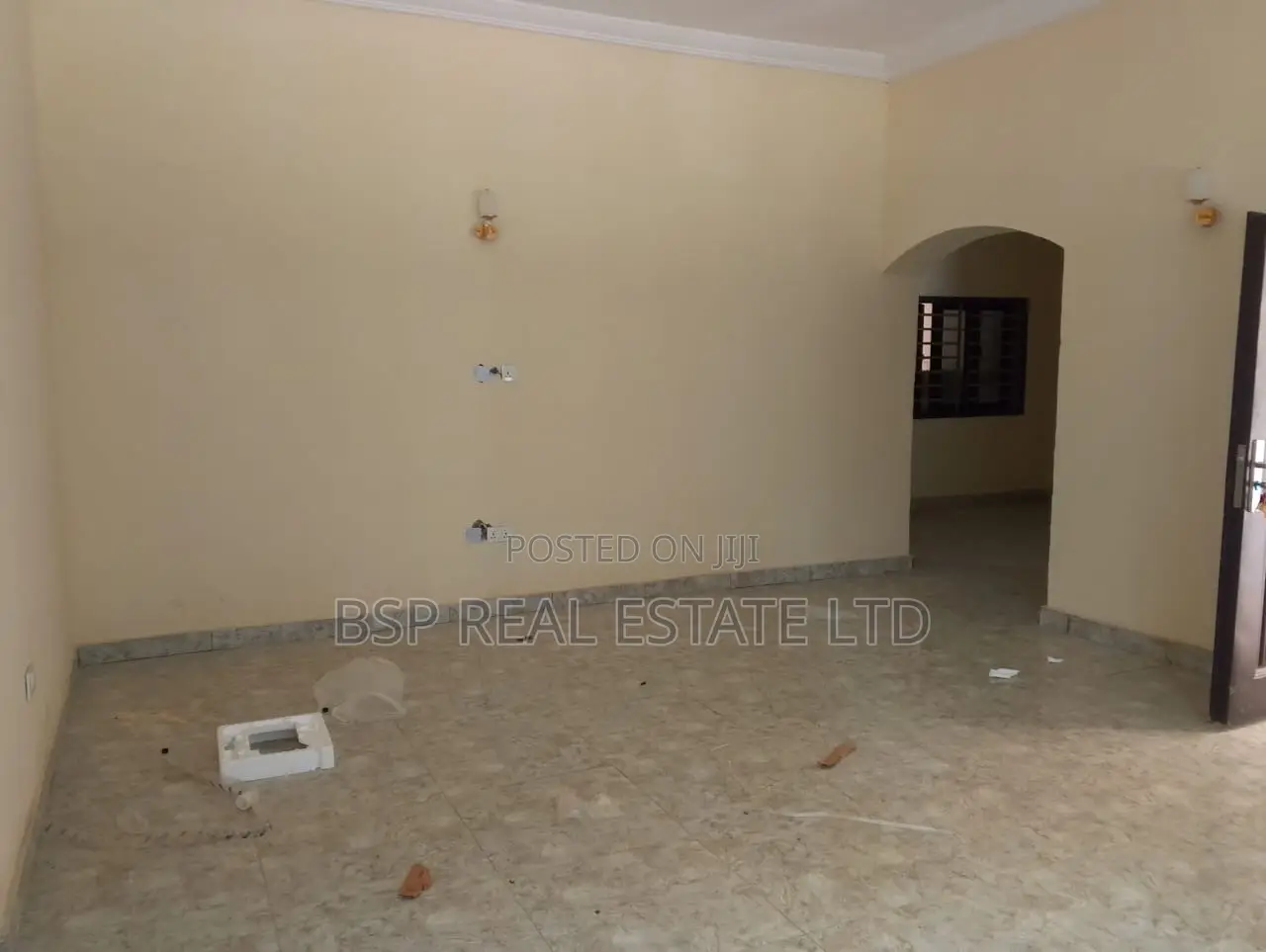 3bdrm Block of Flats in Idu for sale