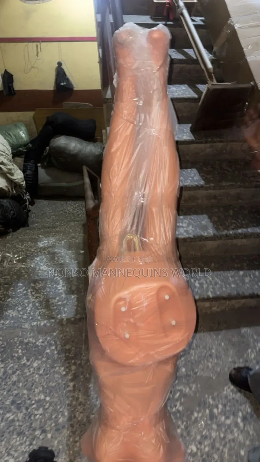 Size 10 Female Armless Plastic Display Mannequin