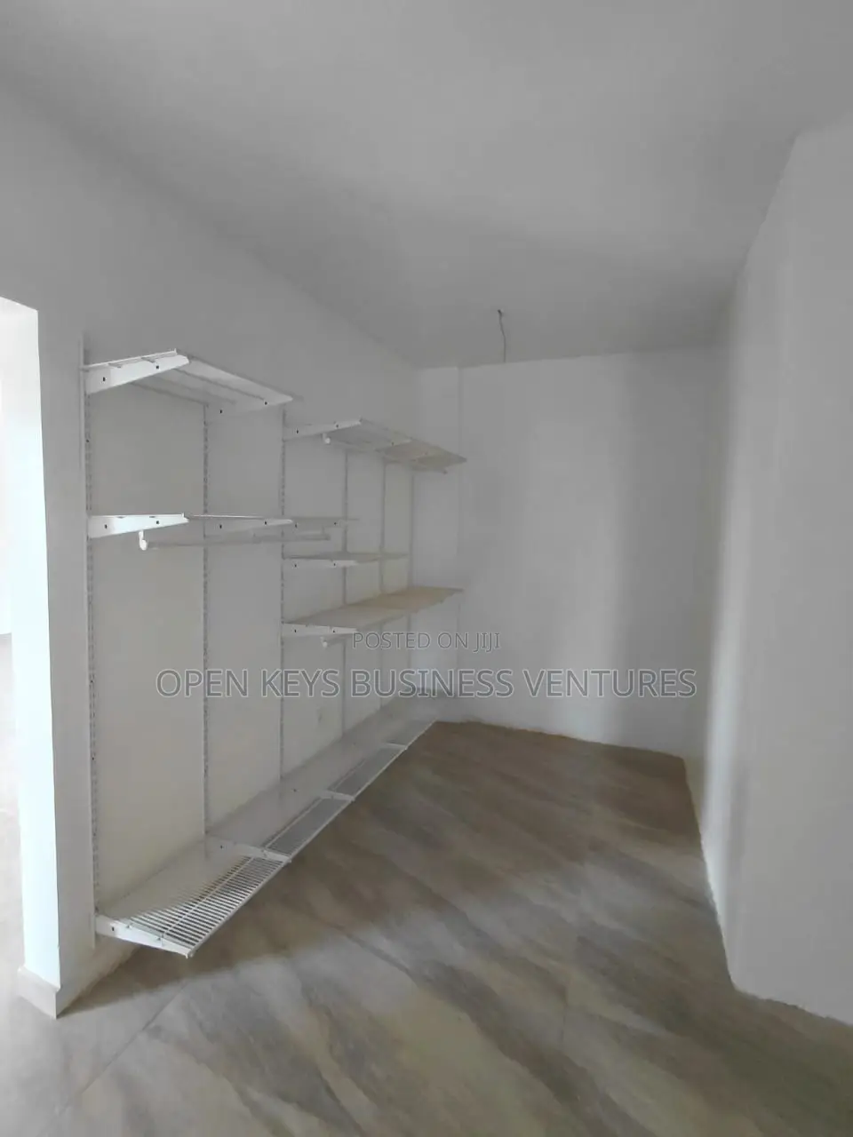 Furnished 4bdrm Duplex in Alalubosa Gra for sale