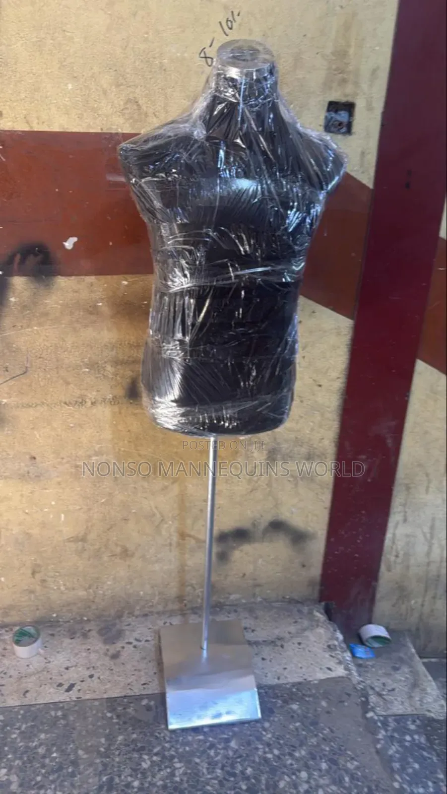 Classic Male Bodyform With Metal Base
