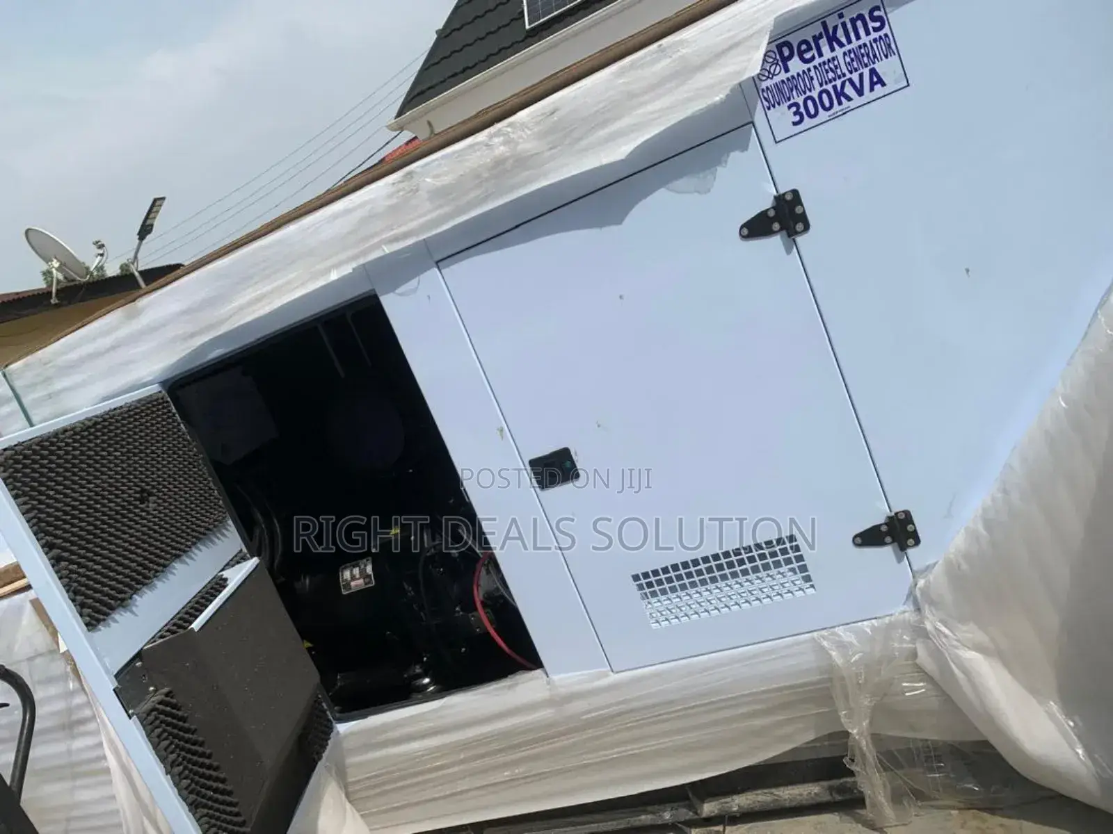 Heavy-Duty 300 Kva Perkins Generator for Industrial Use