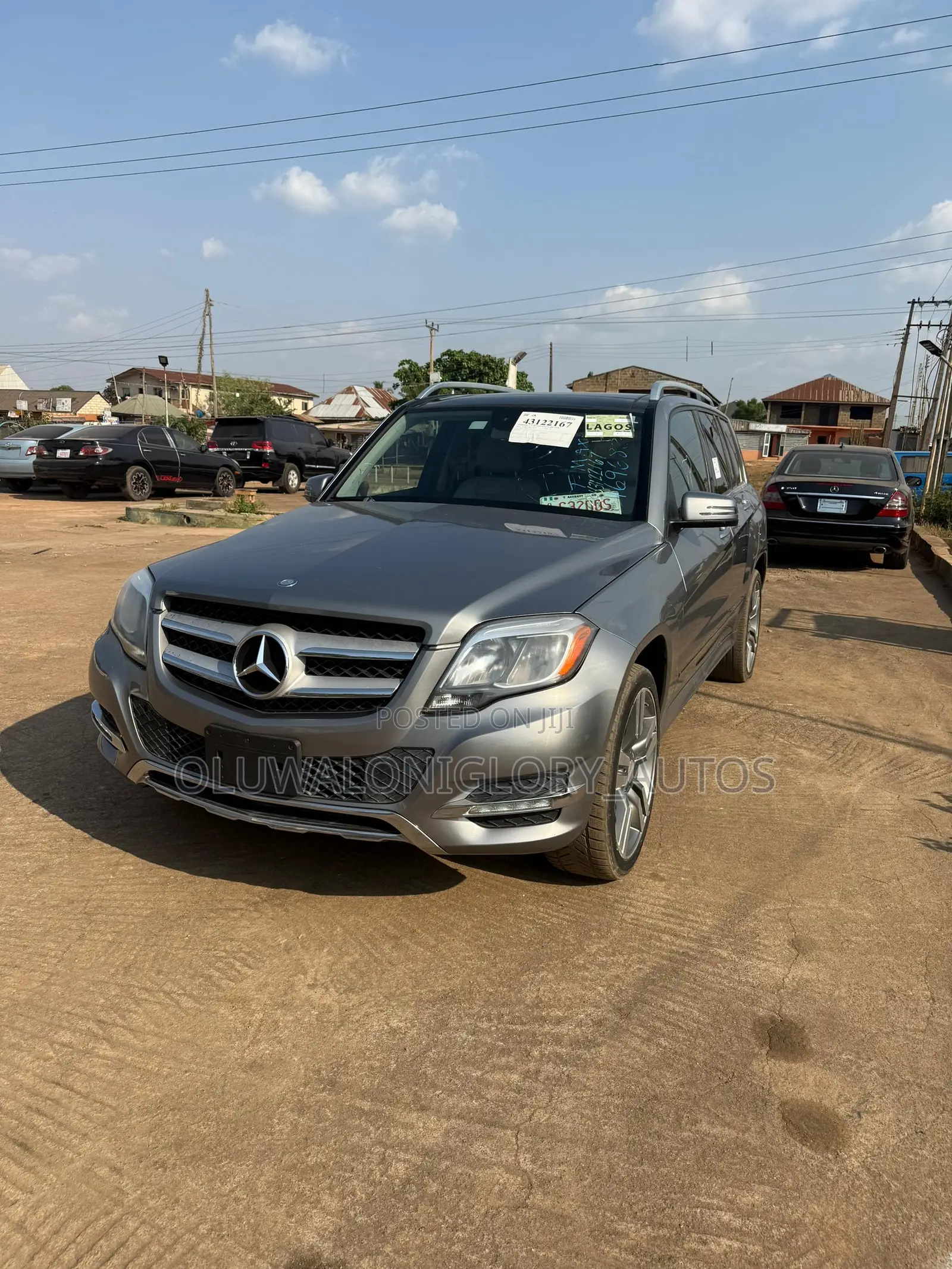 Mercedes-Benz GLK-Class Base GLK 350 4dr AWD 4MATIC (3.5L 6cyl 7A) 2015