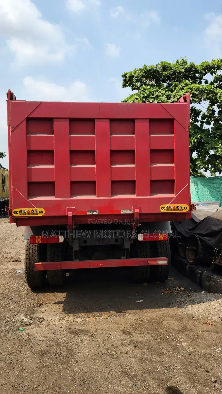 Super Clean Tokunbo Howo Tipper 12 Tyres 2015 Red
