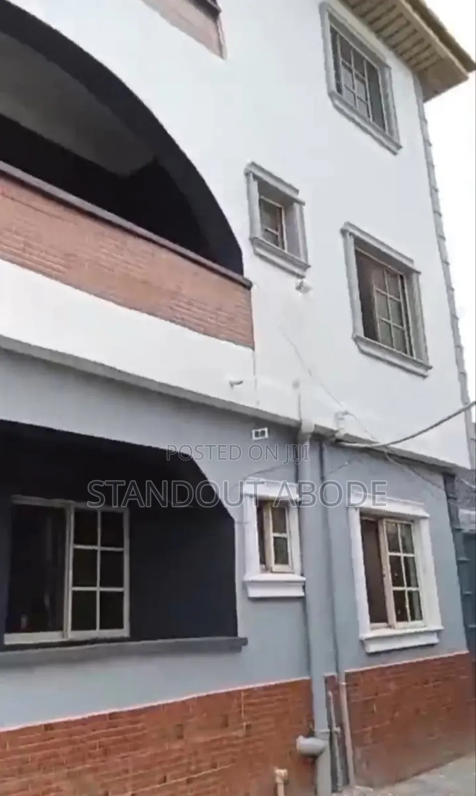 3bdrm Block of Flats in In A Secure Location, Igando / Ikotun/Igando