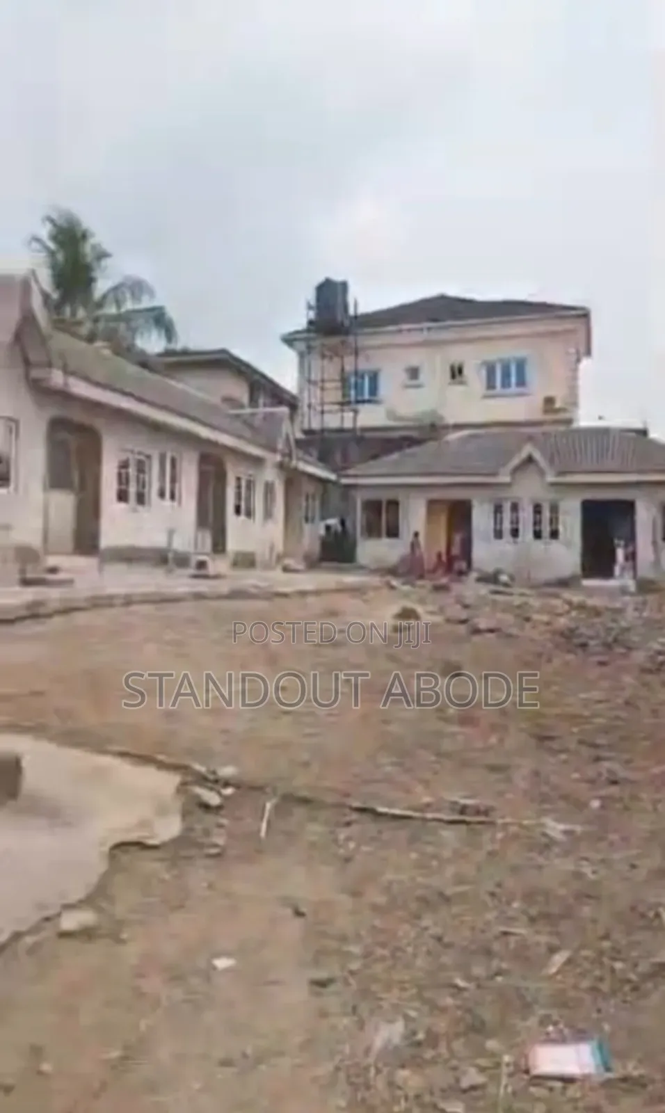 8bdrm Block of Flats in Eyita Ikorodu for sale