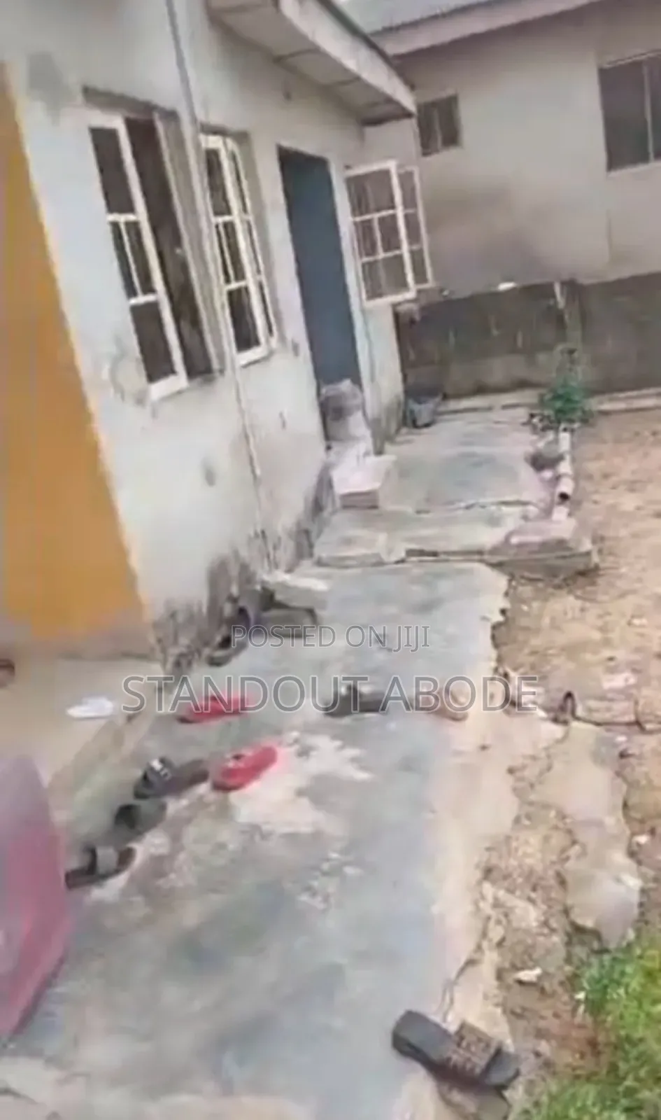 8bdrm Block of Flats in Eyita Ikorodu for sale
