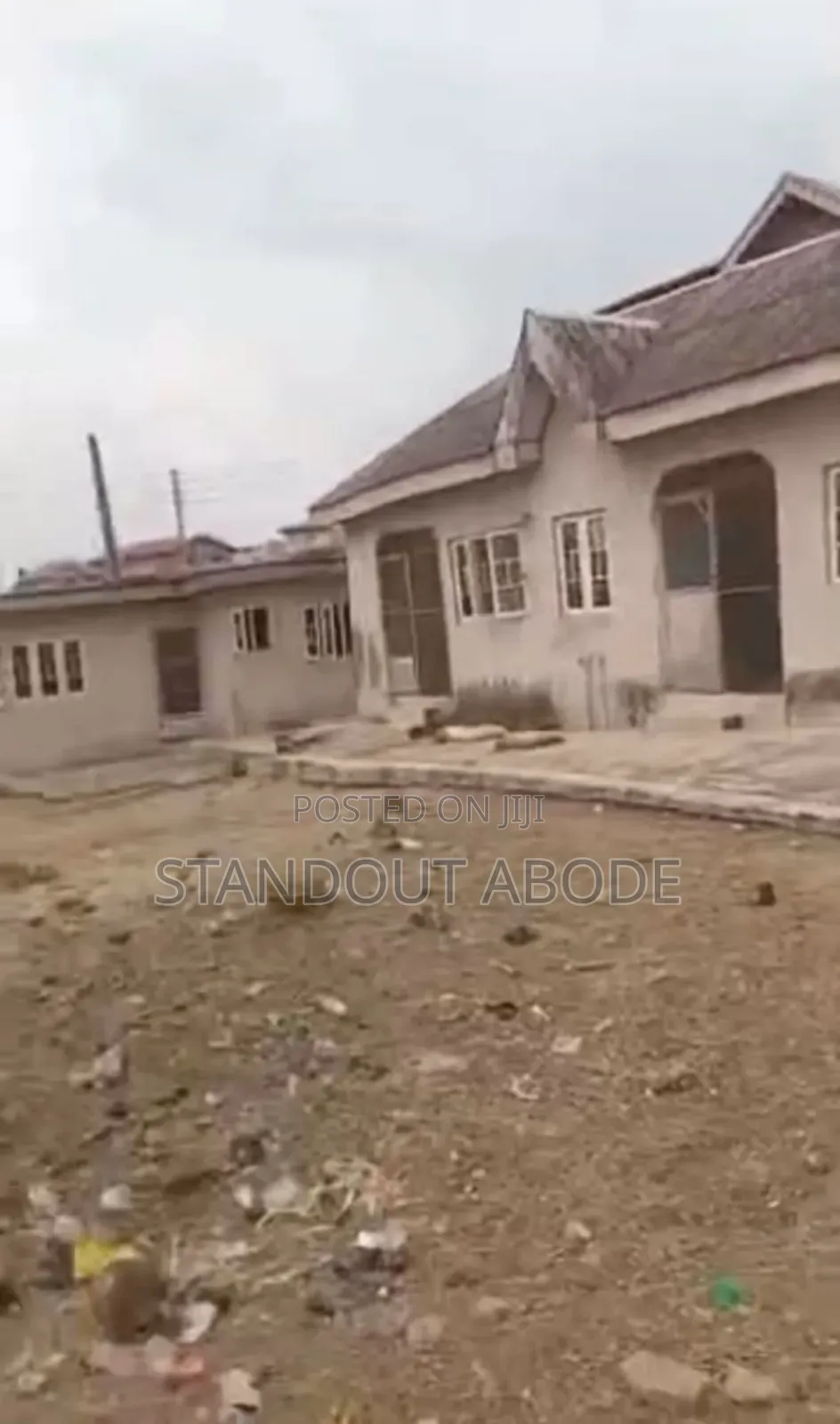 8bdrm Block of Flats in Eyita Ikorodu for sale