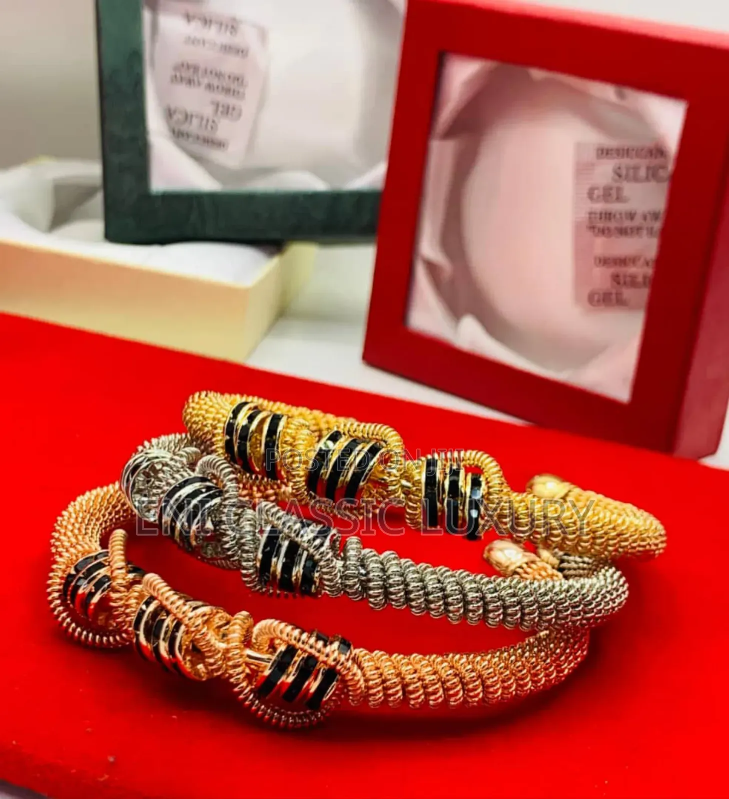 Pure Quality Luxury Men's Bracelet Well Banded Package