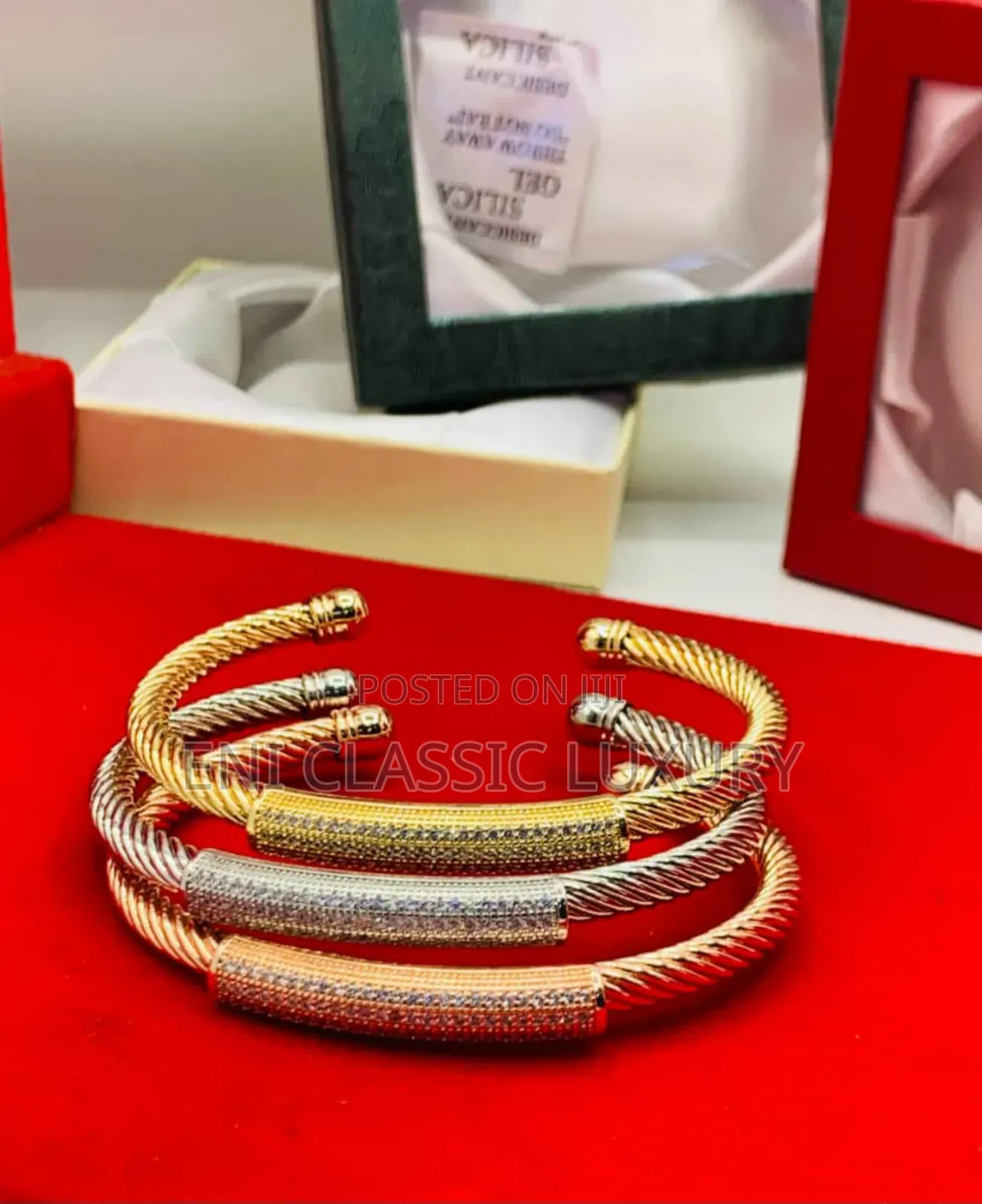 Pure Quality Luxury Men's Bracelet Well Banded Package
