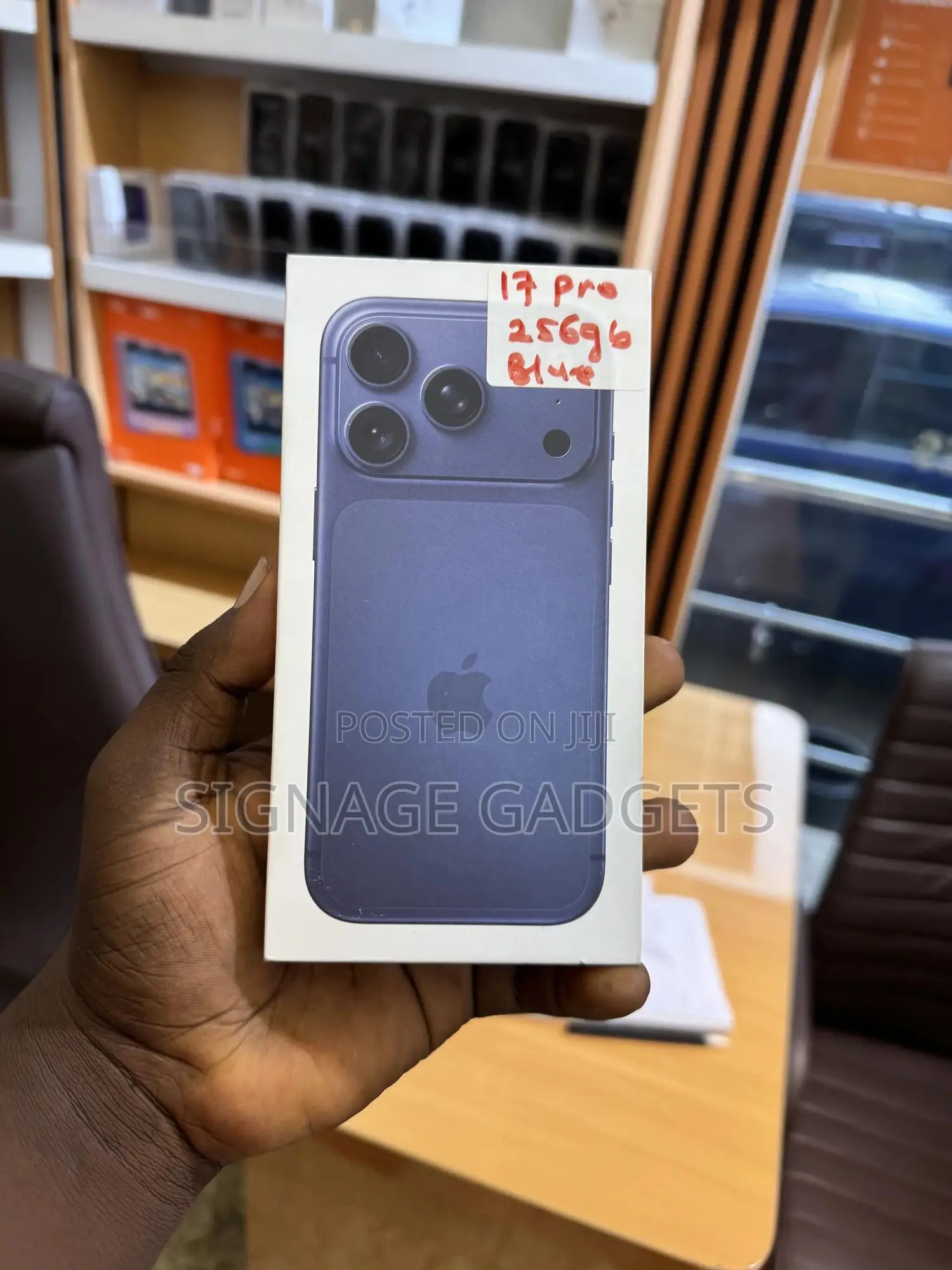 New Apple iPhone 17 Pro 256 GB Blue